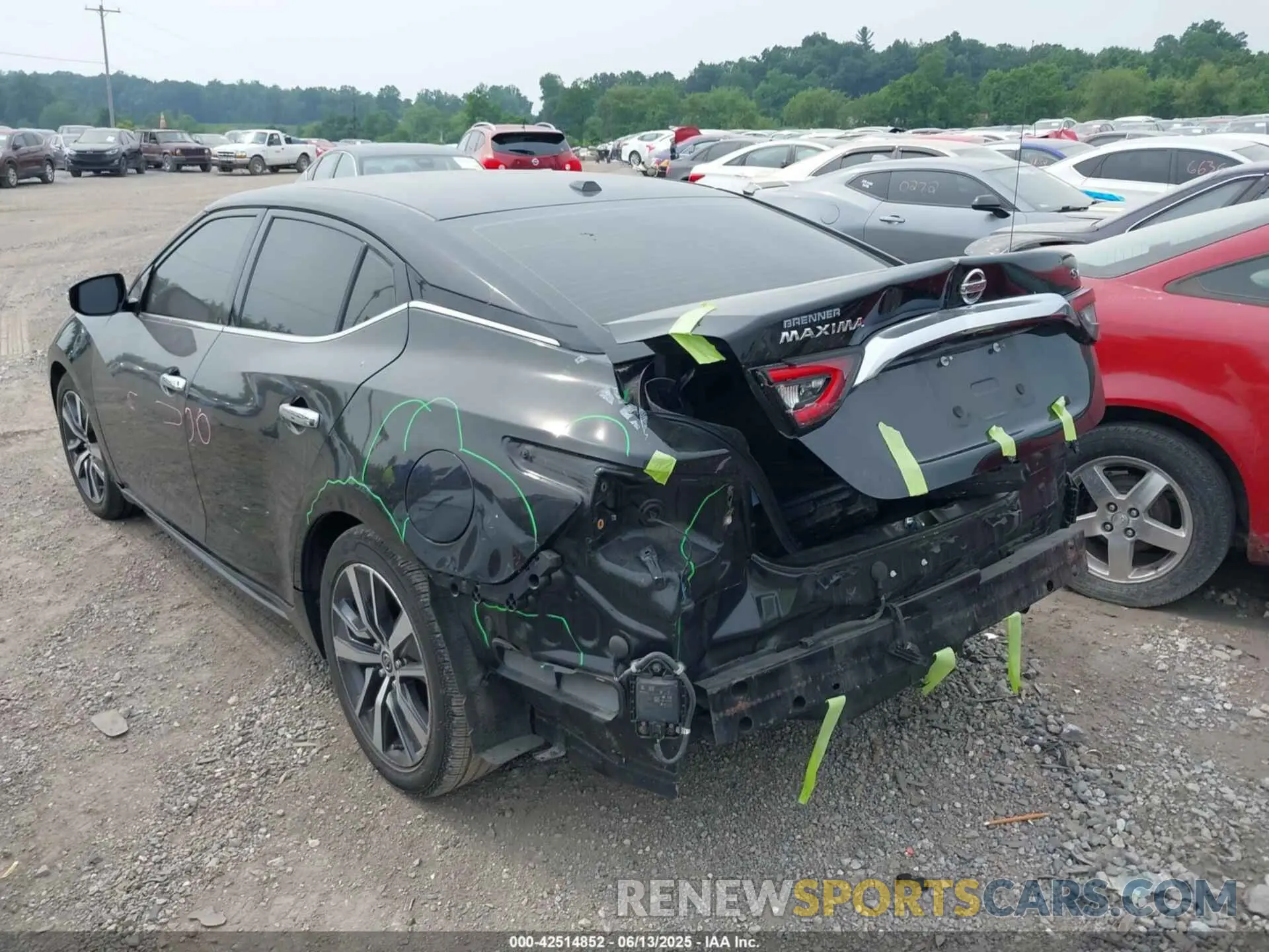 3 Photograph of a damaged car 1N4AA6CV3LC360108 NISSAN MAXIMA 2020