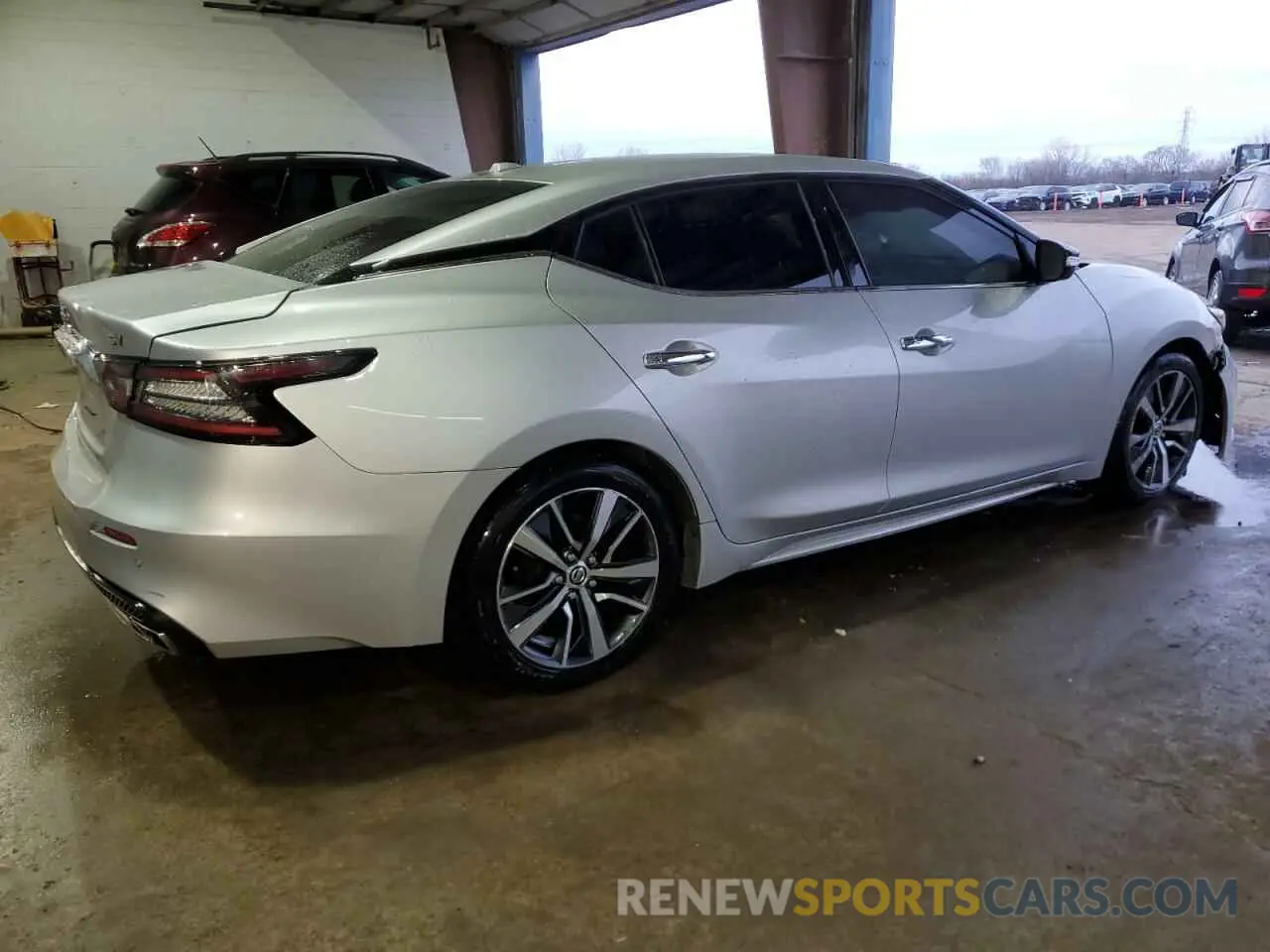 3 Photograph of a damaged car 1N4AA6CV4LC370064 NISSAN MAXIMA 2020
