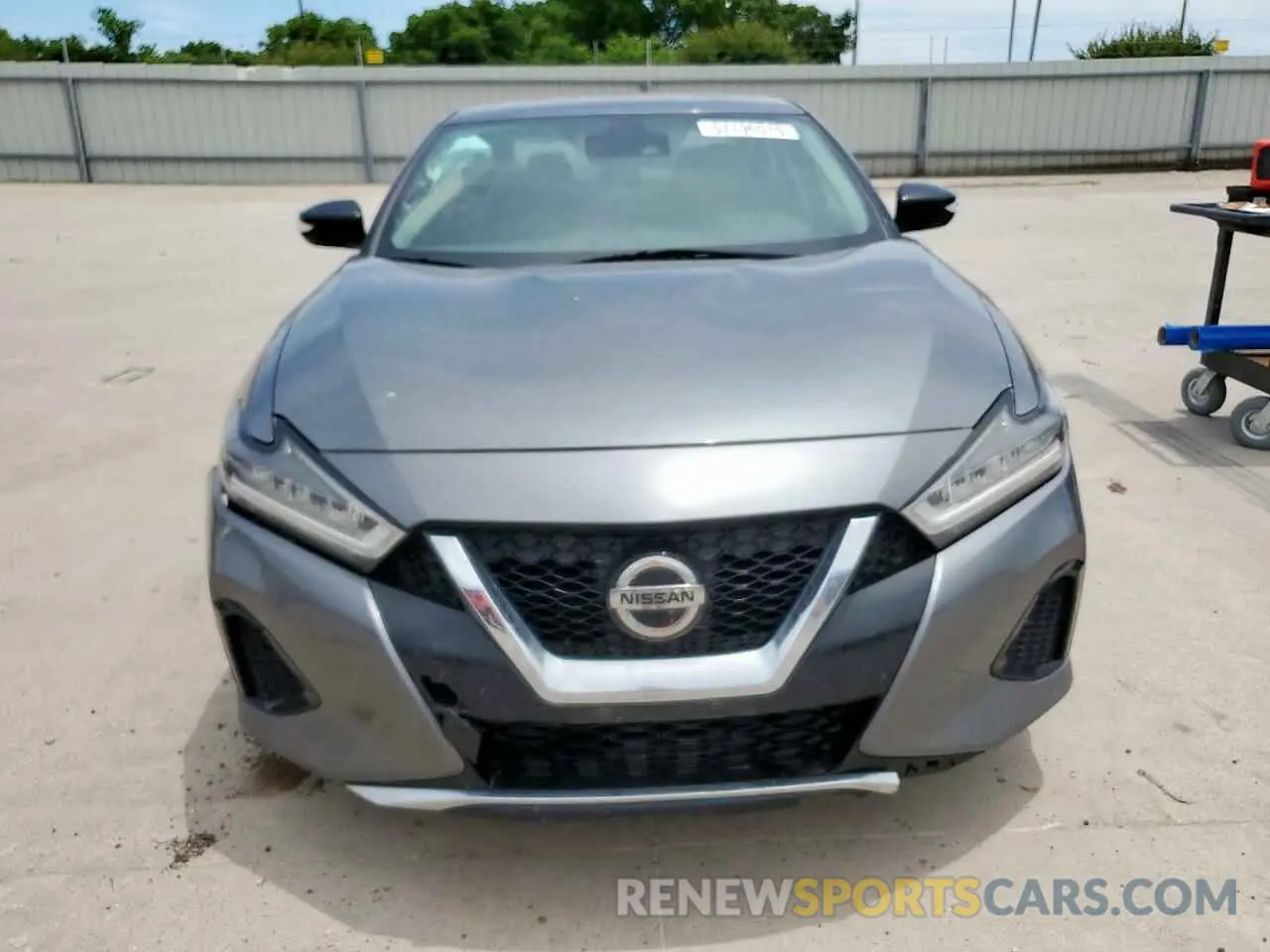 5 Photograph of a damaged car 1N4AA6CV5LC362619 NISSAN MAXIMA 2020