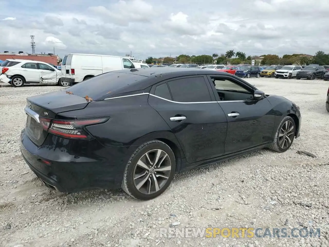 3 Photograph of a damaged car 1N4AA6CV5LC369263 NISSAN MAXIMA 2020