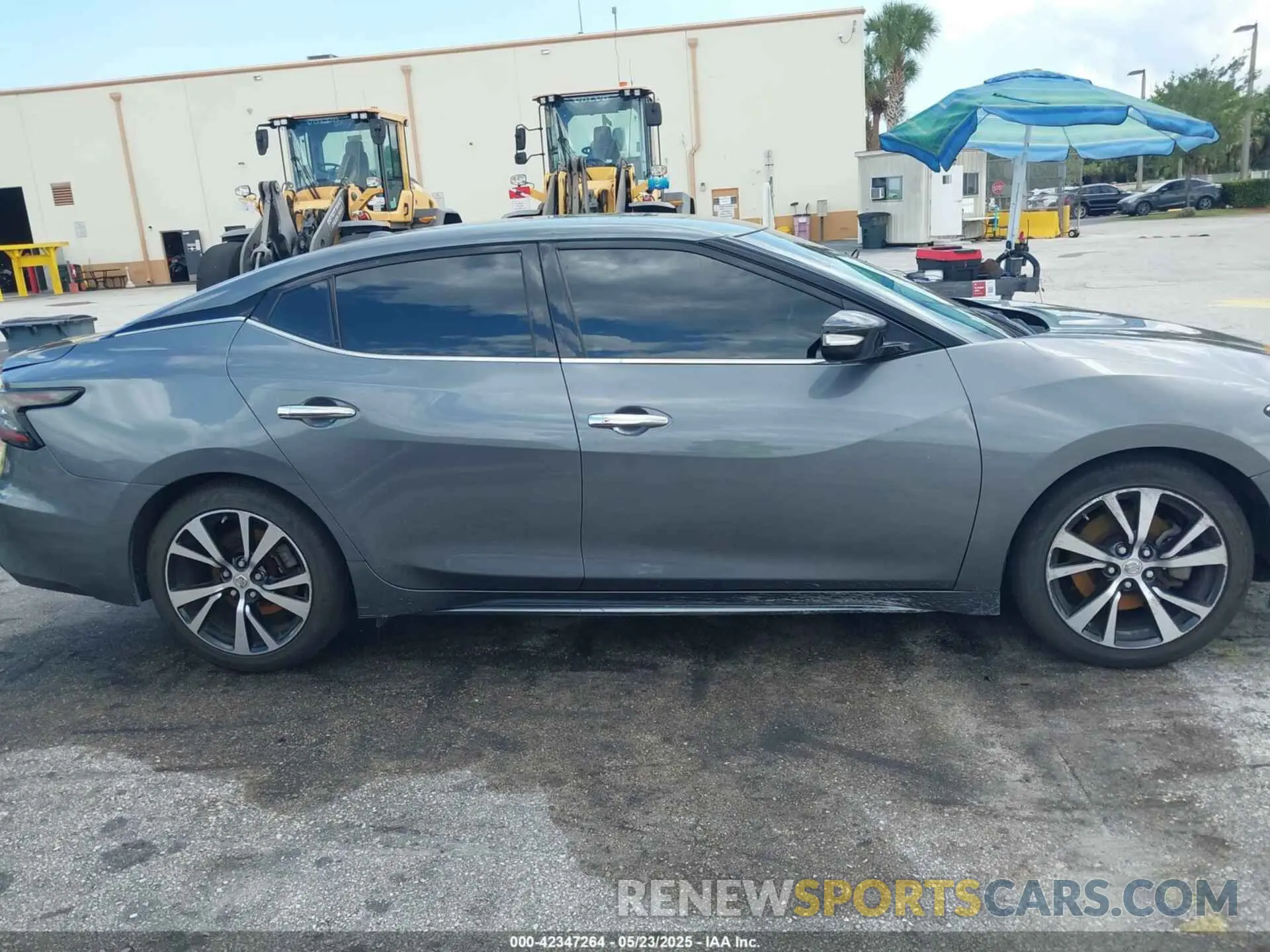 13 Photograph of a damaged car 1N4AA6CV6LC373659 NISSAN MAXIMA 2020