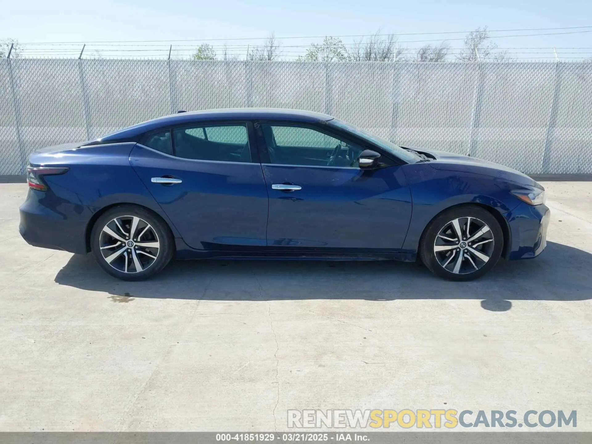 13 Photograph of a damaged car 1N4AA6CV9LC375230 NISSAN MAXIMA 2020