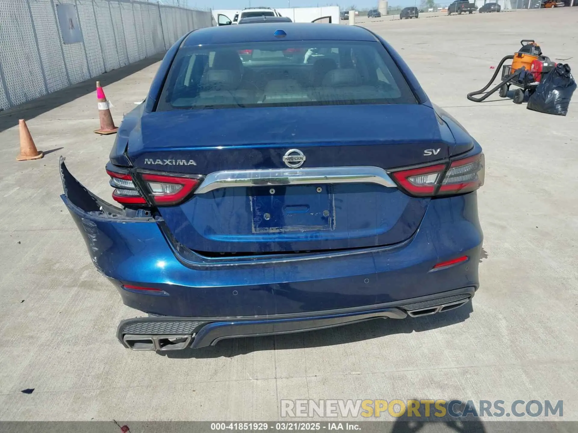 16 Photograph of a damaged car 1N4AA6CV9LC375230 NISSAN MAXIMA 2020