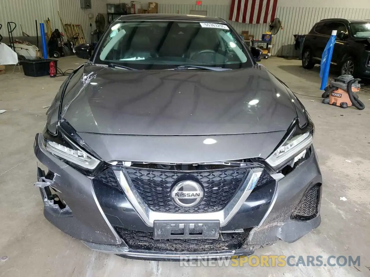 5 Photograph of a damaged car 1N4AA6CVXLC369534 NISSAN MAXIMA 2020