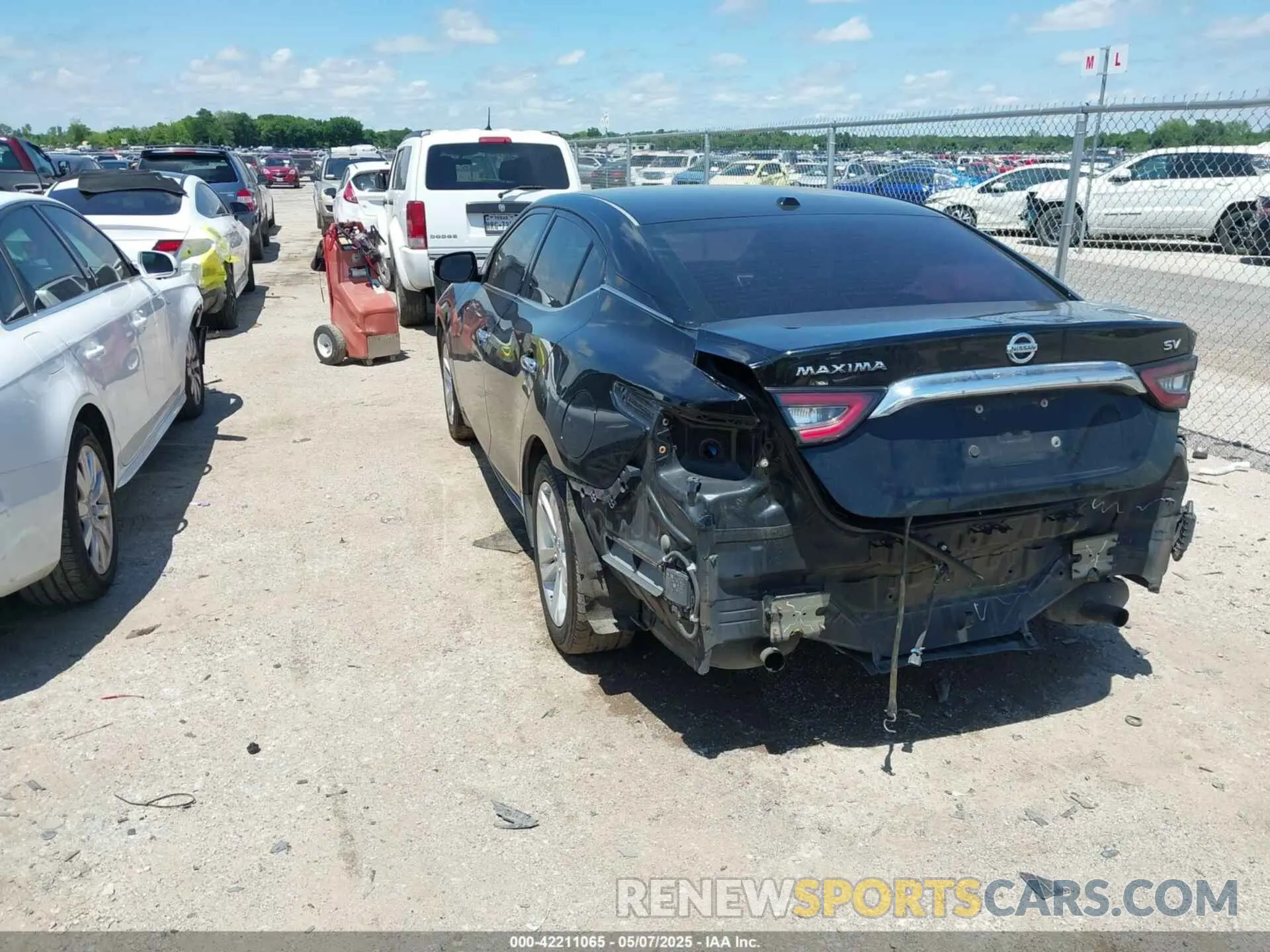 3 Photograph of a damaged car 1N4AA6CVXLC369906 NISSAN MAXIMA 2020