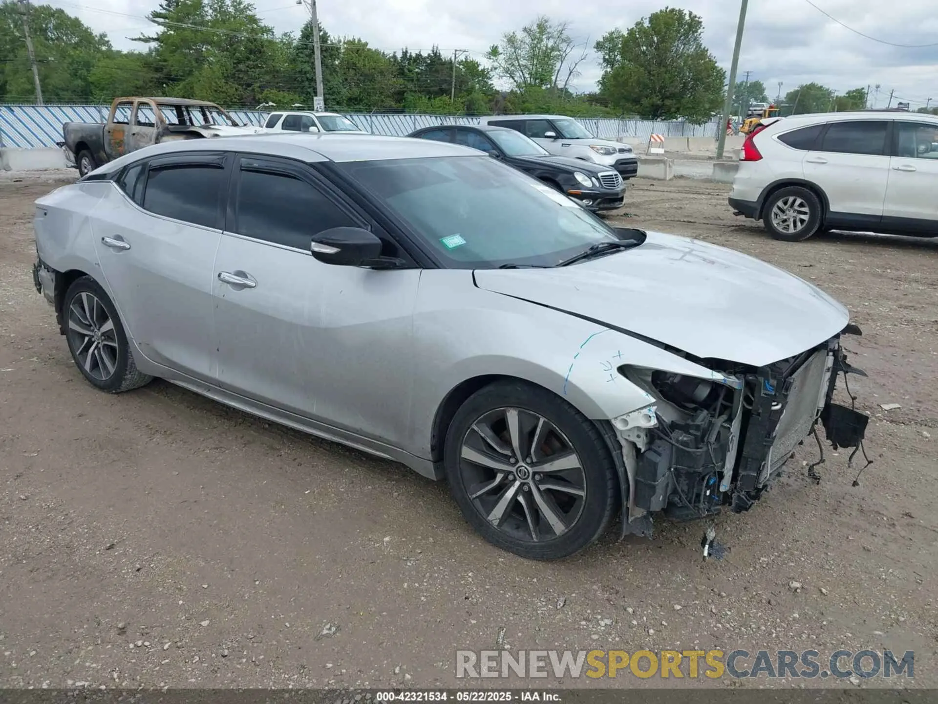 1 Photograph of a damaged car 1N4AA6CVXLC370392 NISSAN MAXIMA 2020
