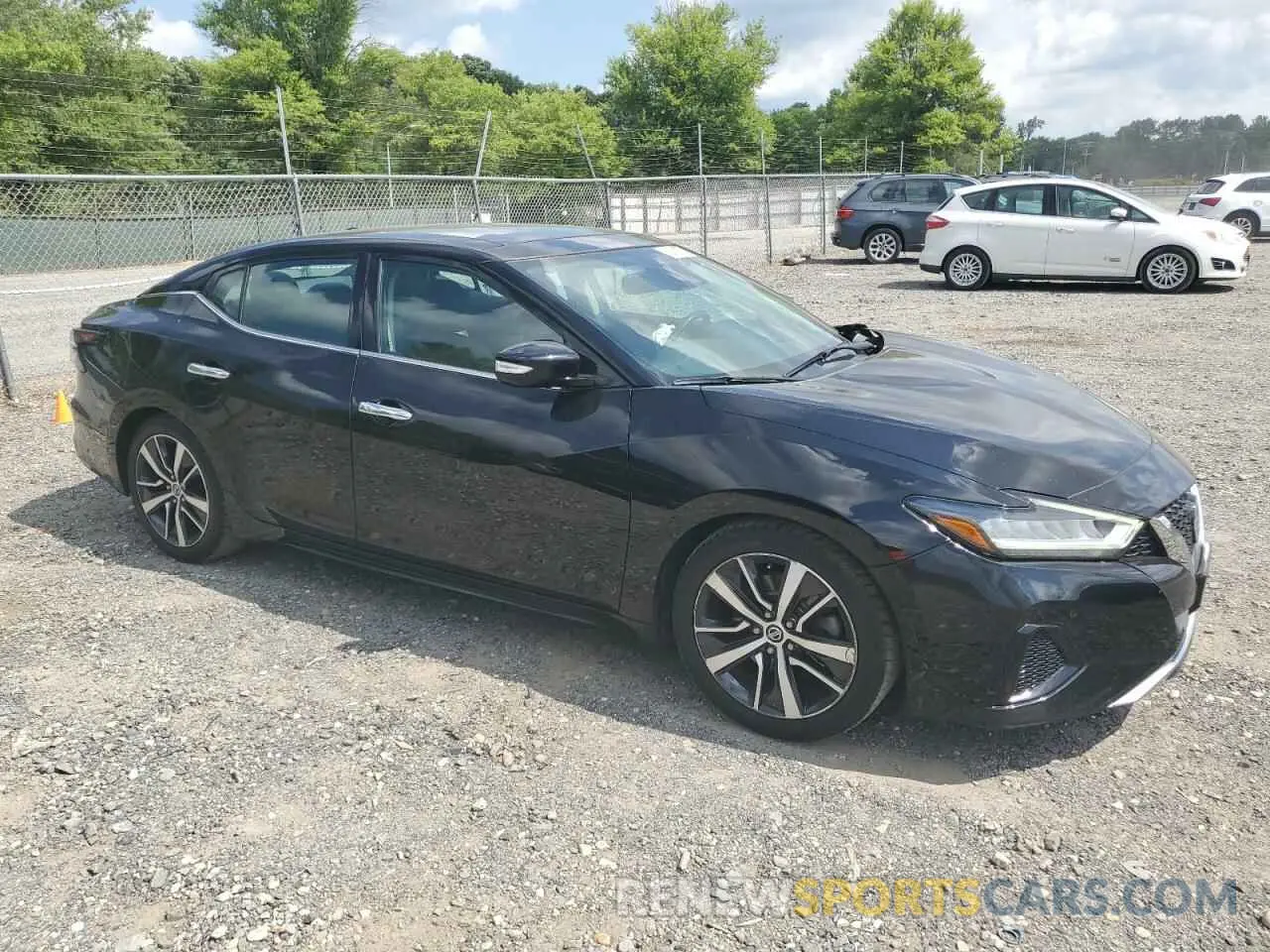 4 Photograph of a damaged car 1N4AA6DV1LC377357 NISSAN MAXIMA 2020