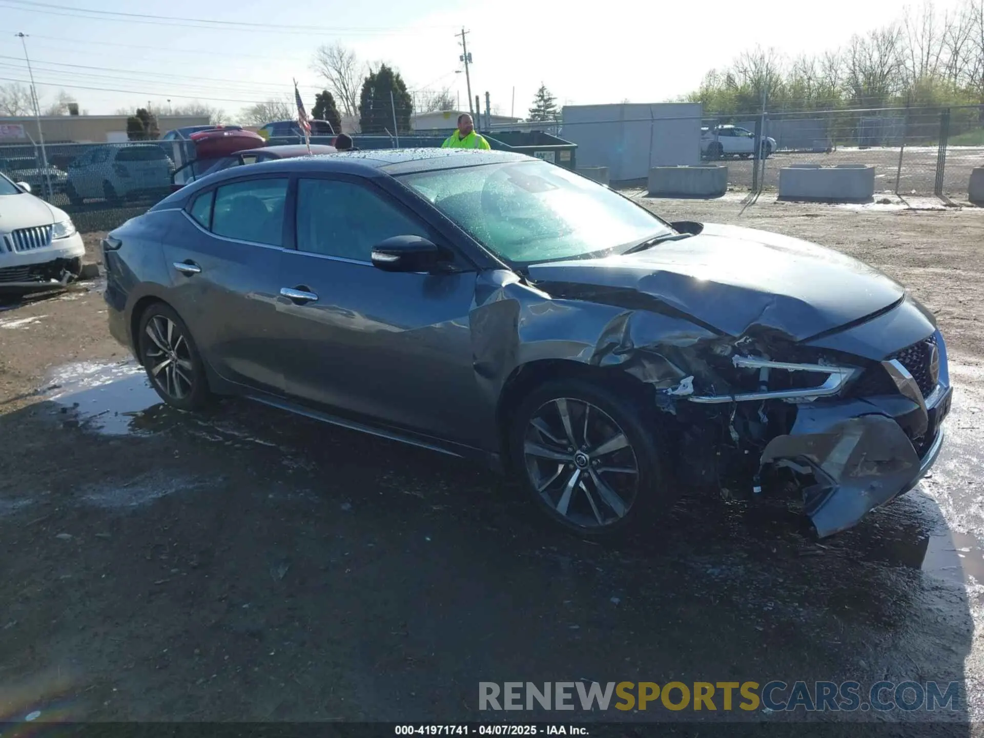 1 Photograph of a damaged car 1N4AA6DV3LC367980 NISSAN MAXIMA 2020