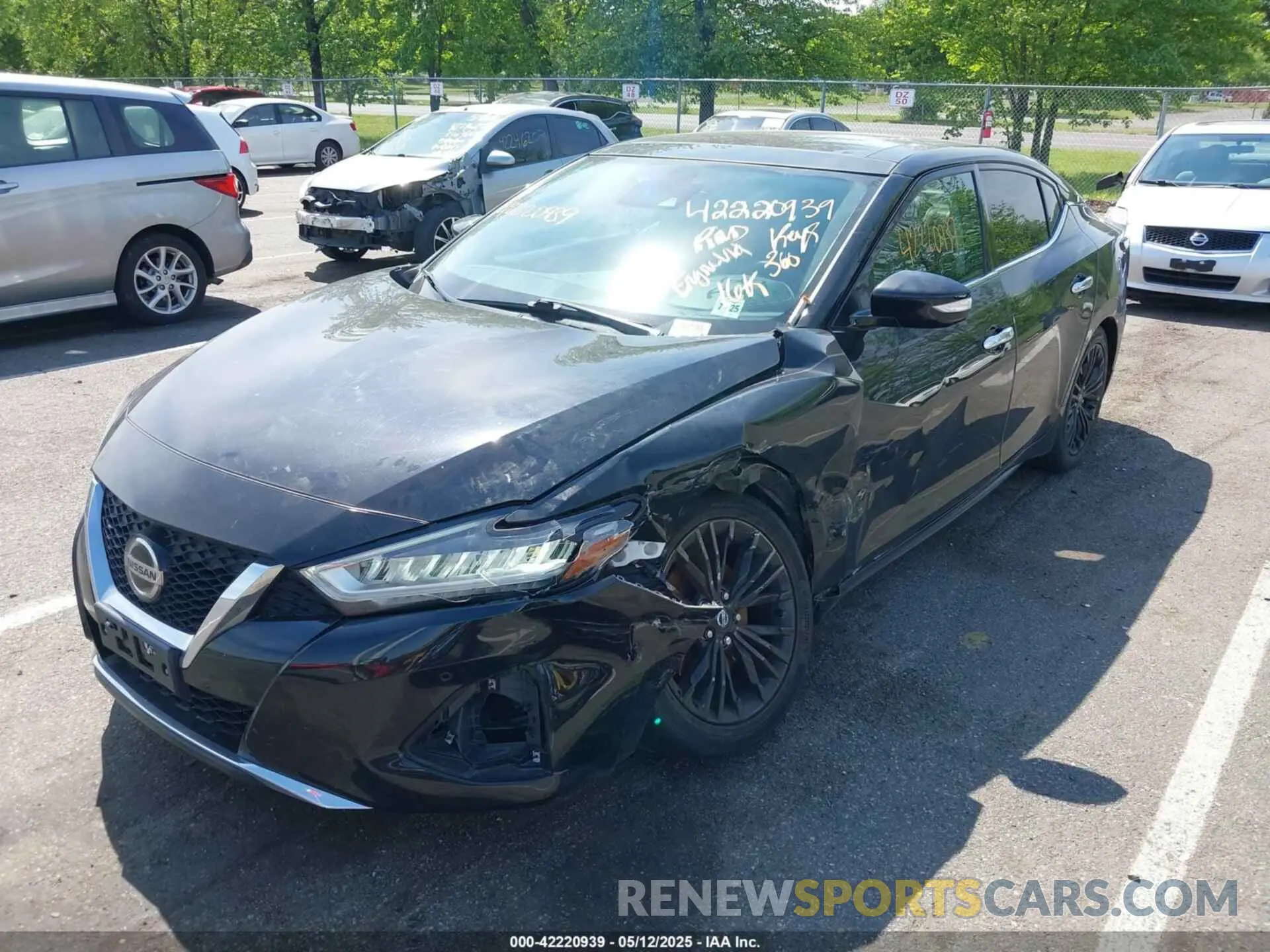 6 Photograph of a damaged car 1N4AA6DV5LC366300 NISSAN MAXIMA 2020
