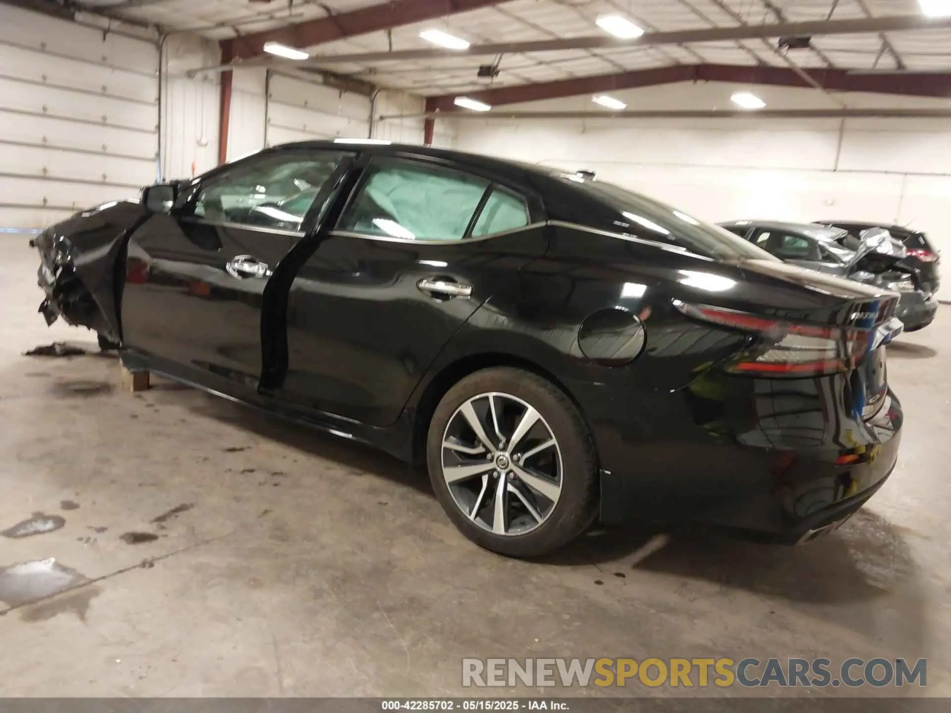 3 Photograph of a damaged car 1N4AA6DV5LC379452 NISSAN MAXIMA 2020