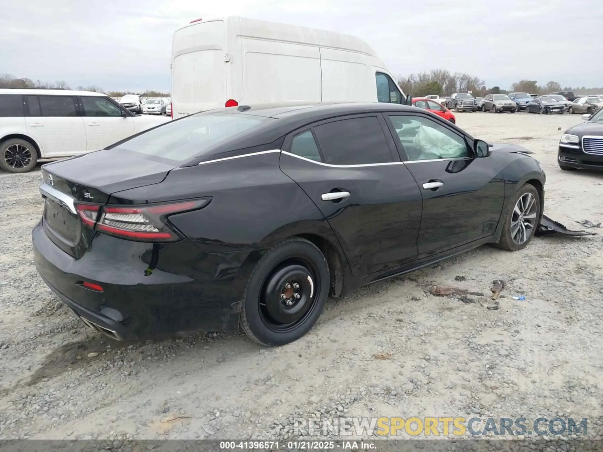 4 Photograph of a damaged car 1N4AA6DV7LC376424 NISSAN MAXIMA 2020