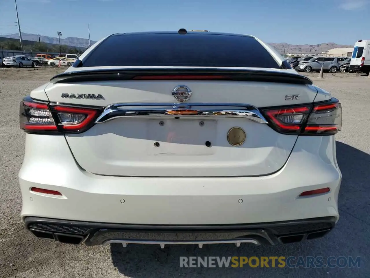 6 Photograph of a damaged car 1N4AA6EV5LC382107 NISSAN MAXIMA 2020
