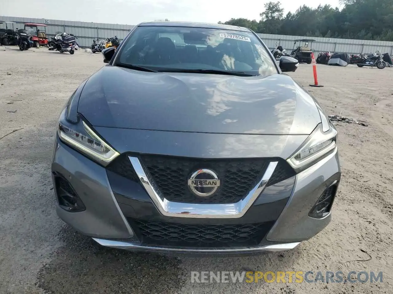 5 Photograph of a damaged car 1N4AA6EV7LC381427 NISSAN MAXIMA 2020