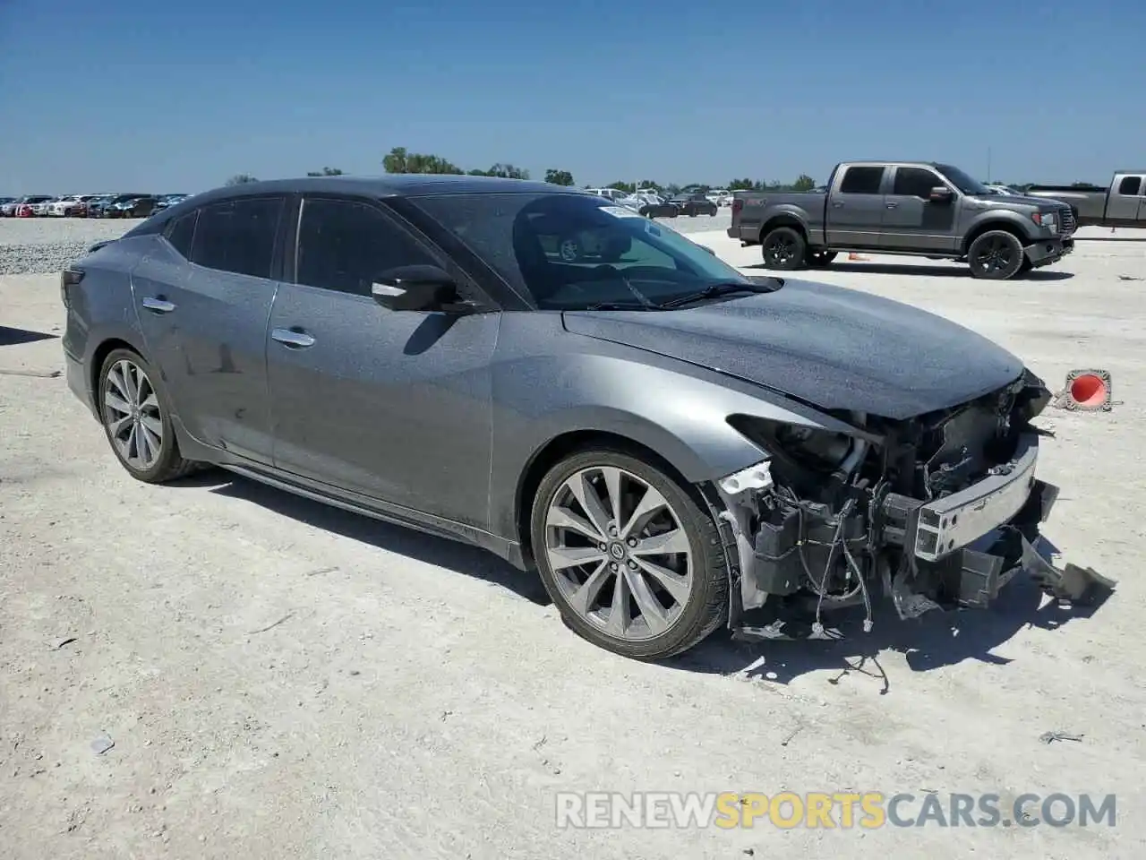 4 Photograph of a damaged car 1N4AA6FV0LC366735 NISSAN MAXIMA 2020