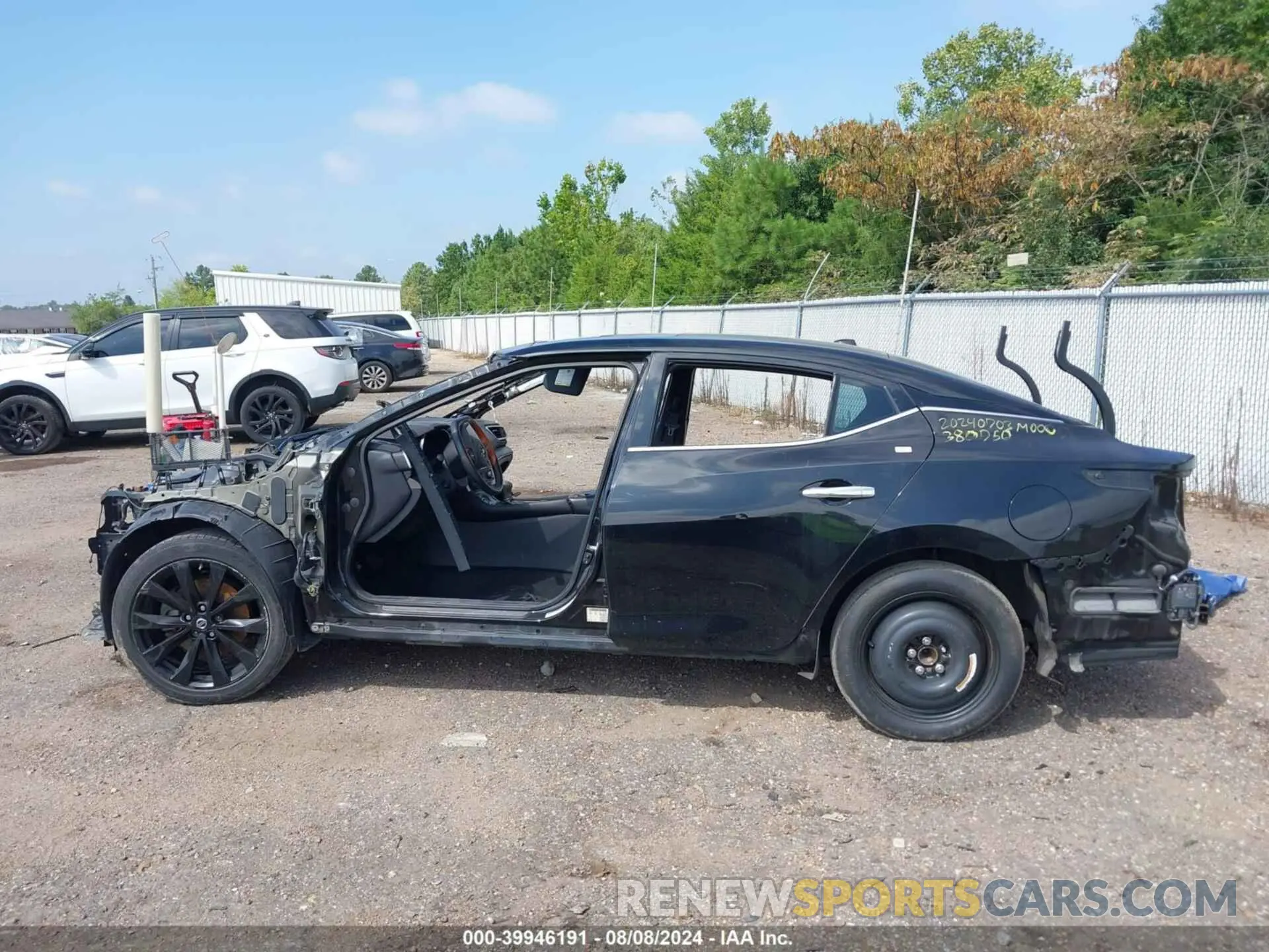 13 Photograph of a damaged car 1N4AA6FV0LC380750 NISSAN MAXIMA 2020