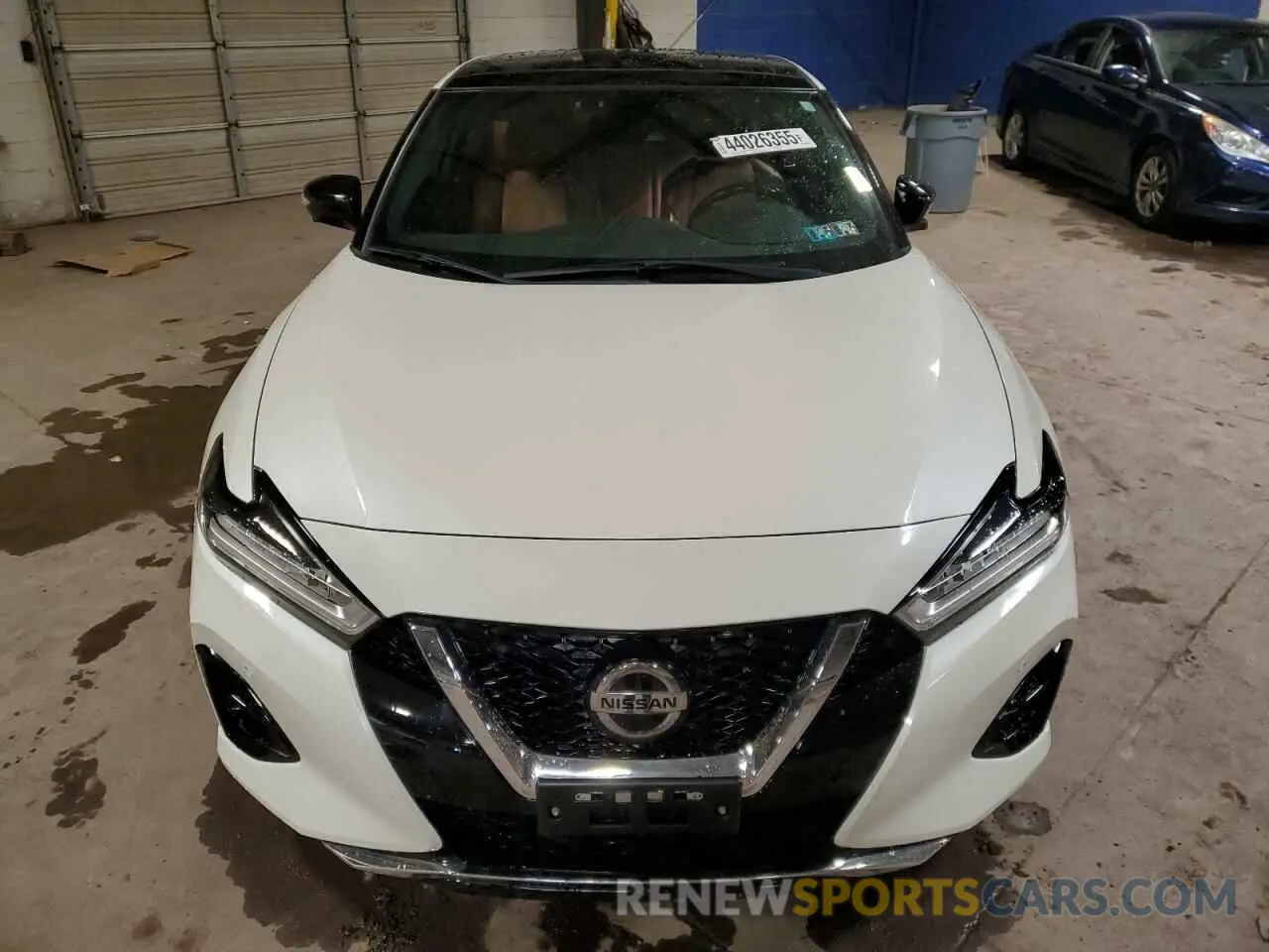 5 Photograph of a damaged car 1N4AA6FV5LC374877 NISSAN MAXIMA 2020