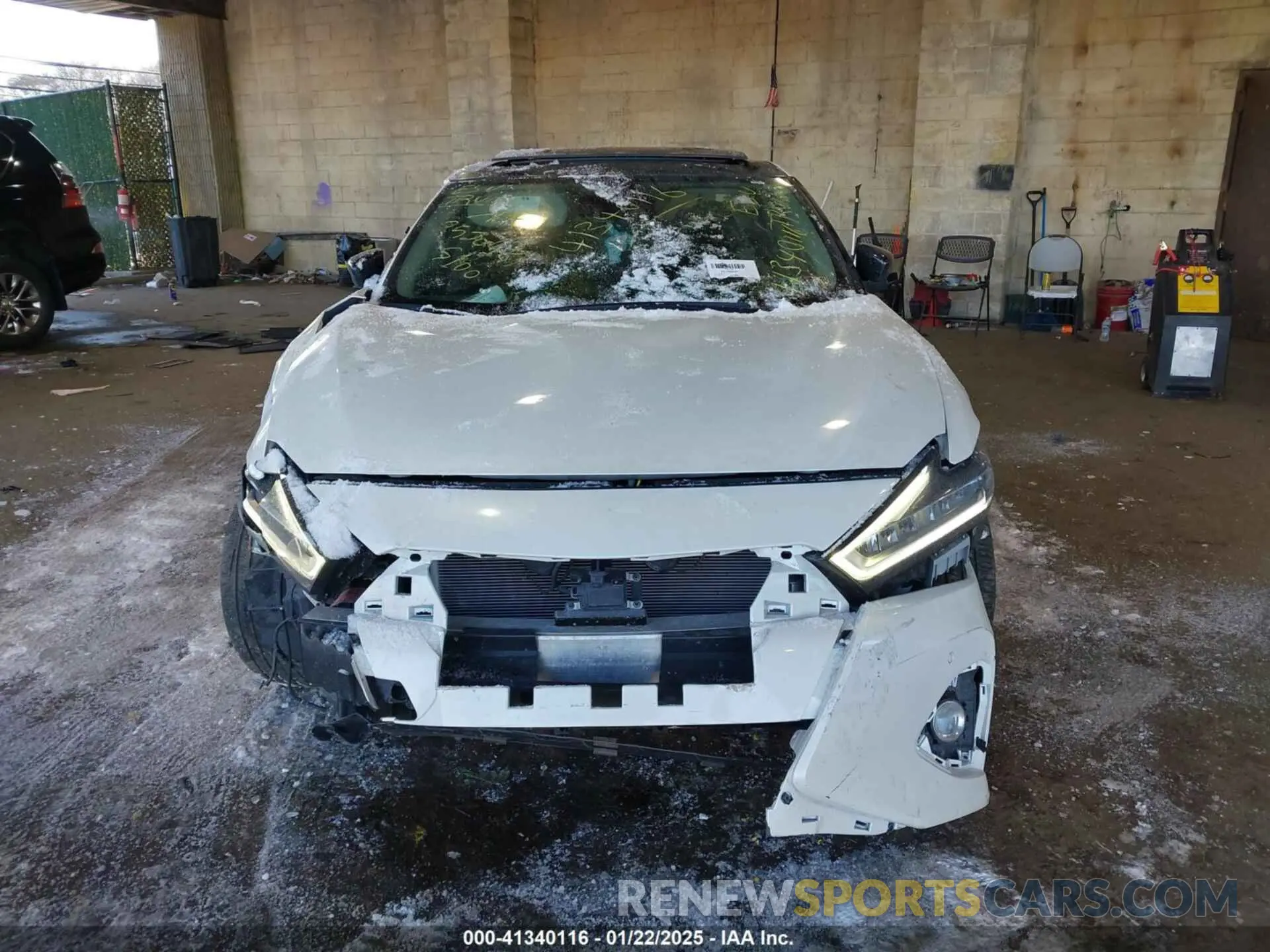 12 Photograph of a damaged car 1N4AA6FV5LC385023 NISSAN MAXIMA 2020