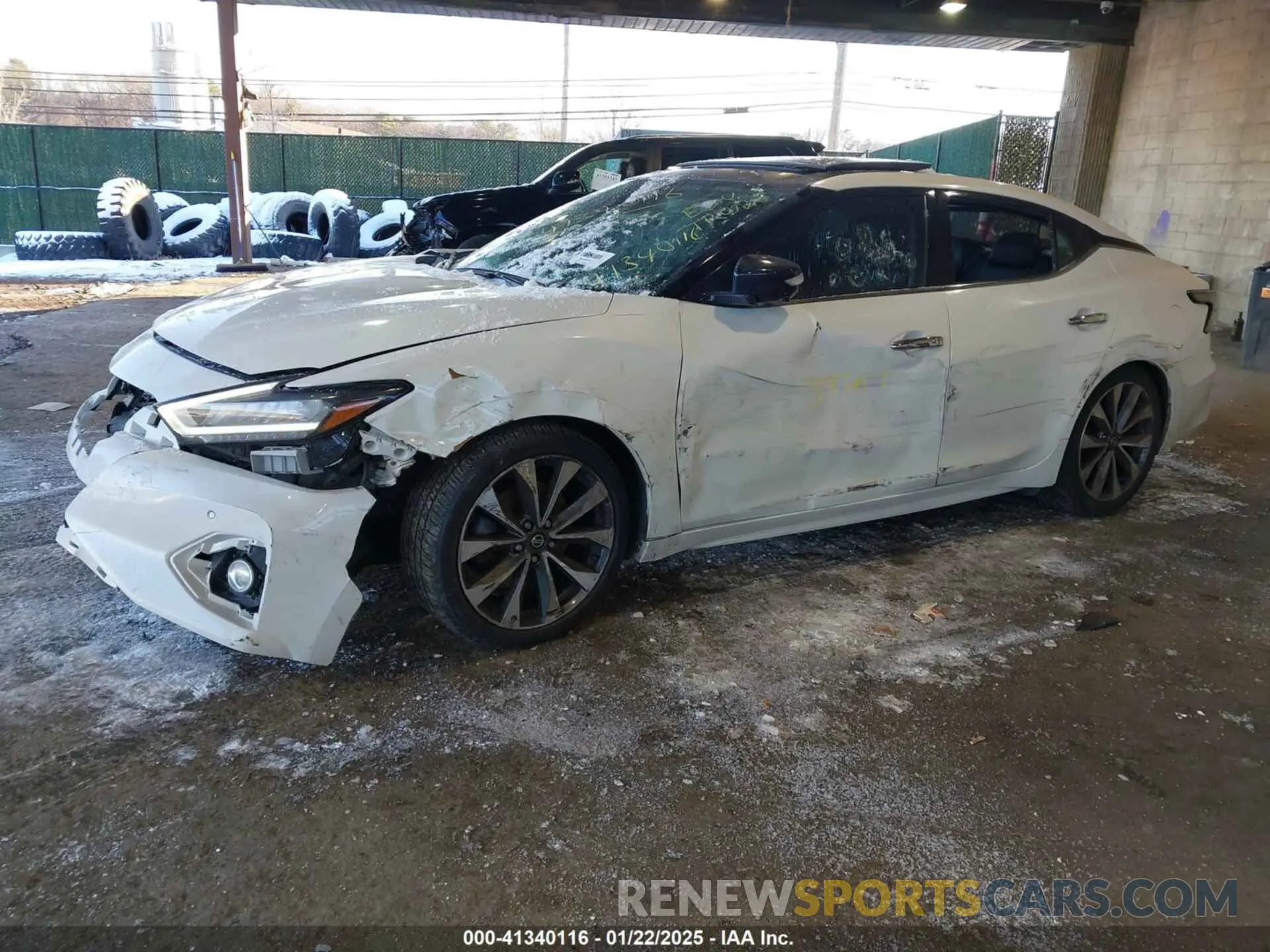 2 Photograph of a damaged car 1N4AA6FV5LC385023 NISSAN MAXIMA 2020