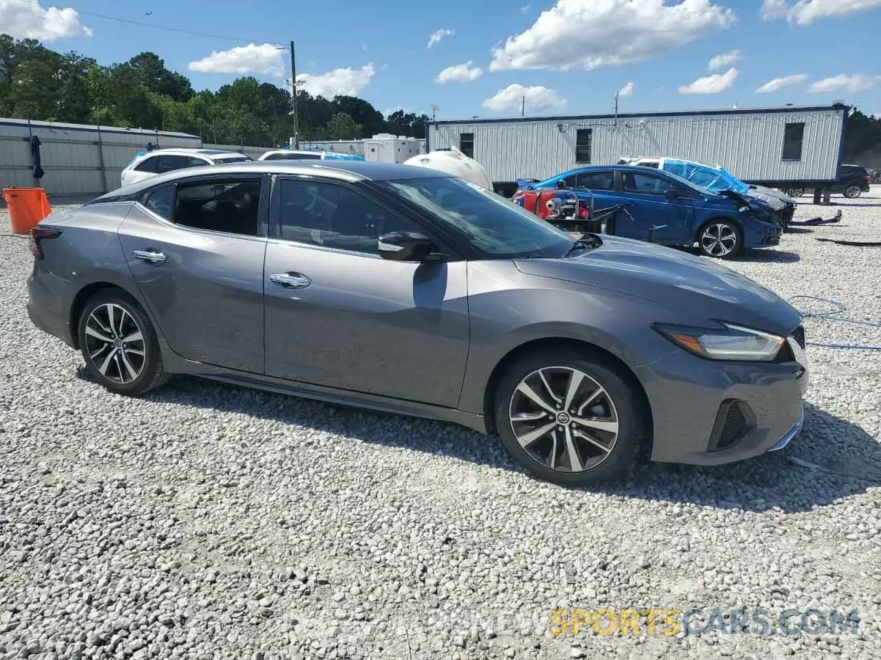 4 Photograph of a damaged car 1N4AA6CV1MC511111 NISSAN MAXIMA 2021