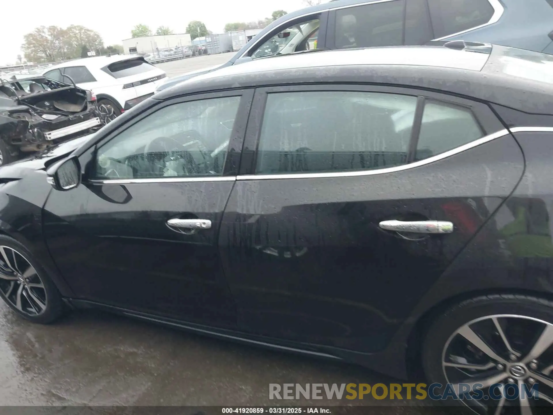 14 Photograph of a damaged car 1N4AA6CV3MC507948 NISSAN MAXIMA 2021