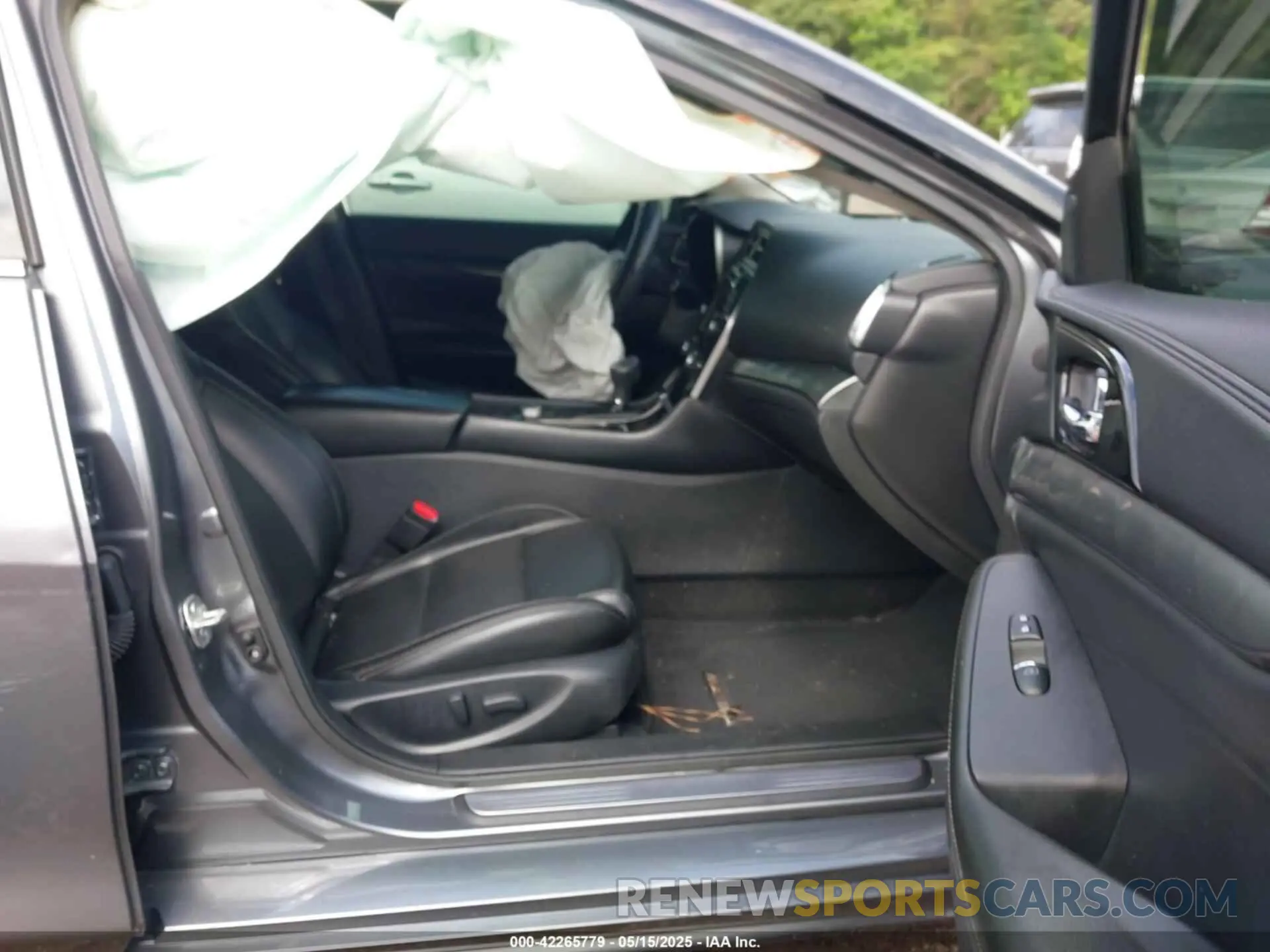 5 Photograph of a damaged car 1N4AA6CV4MC503018 NISSAN MAXIMA 2021