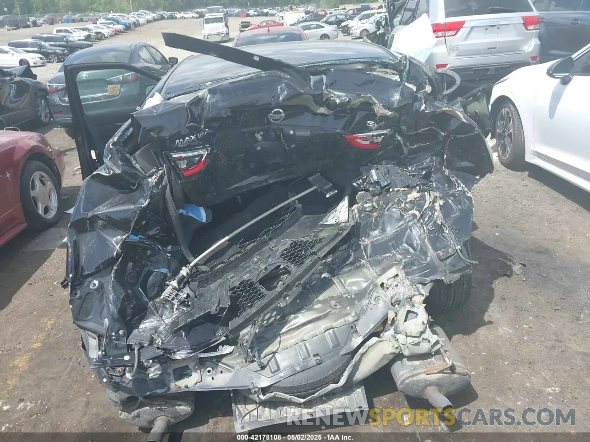 15 Photograph of a damaged car 1N4AA6CV4MC503424 NISSAN MAXIMA 2021