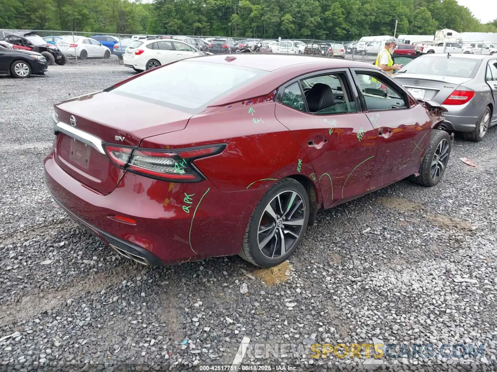 4 Photograph of a damaged car 1N4AA6CV4MC503844 NISSAN MAXIMA 2021