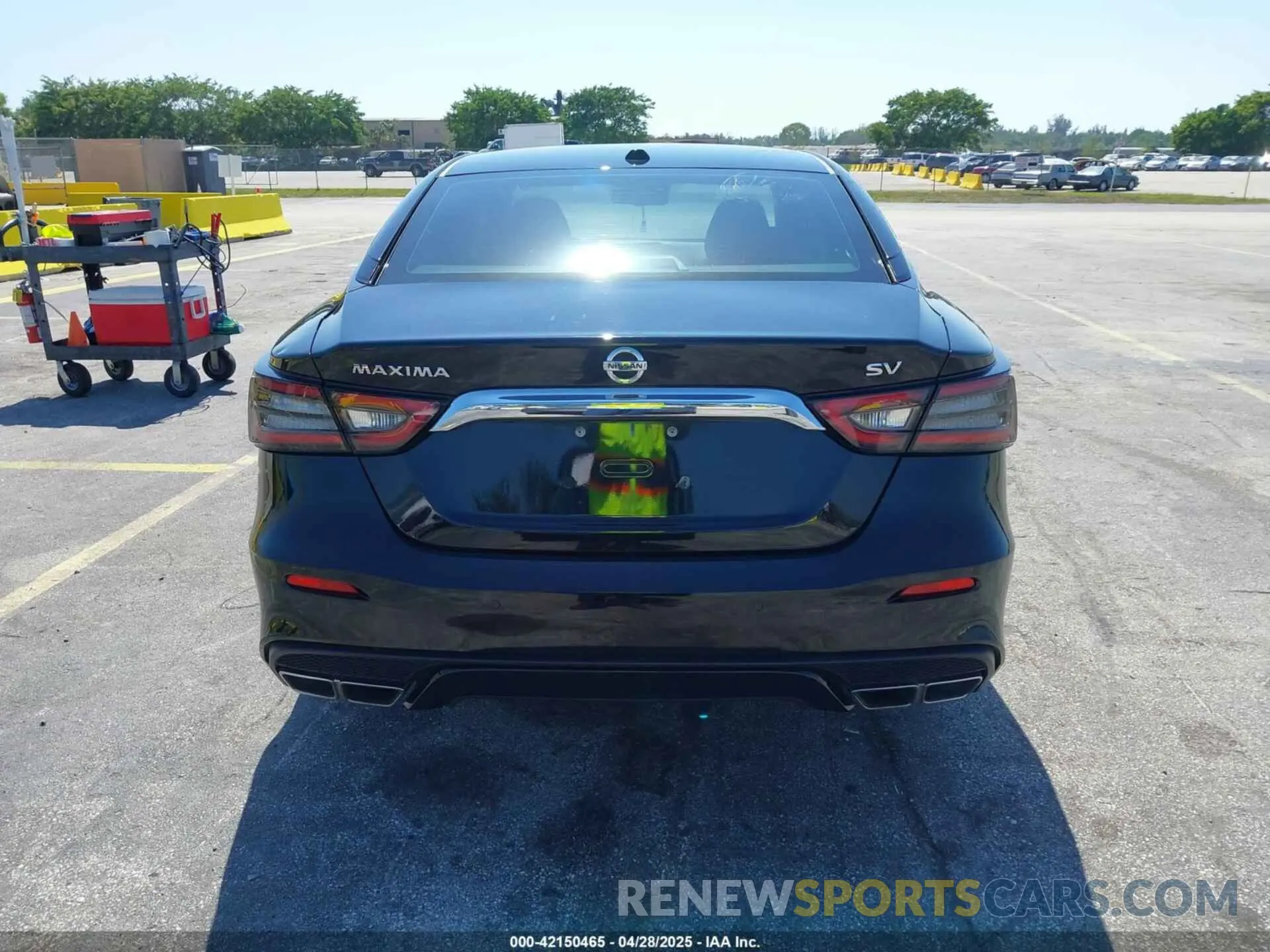 16 Photograph of a damaged car 1N4AA6CV4MC506744 NISSAN MAXIMA 2021