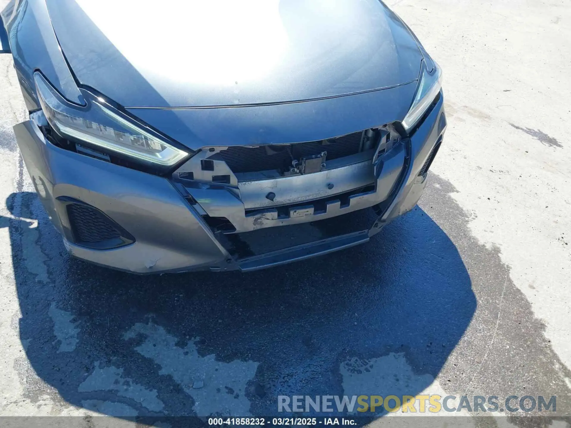 18 Photograph of a damaged car 1N4AA6CV4MC508977 NISSAN MAXIMA 2021