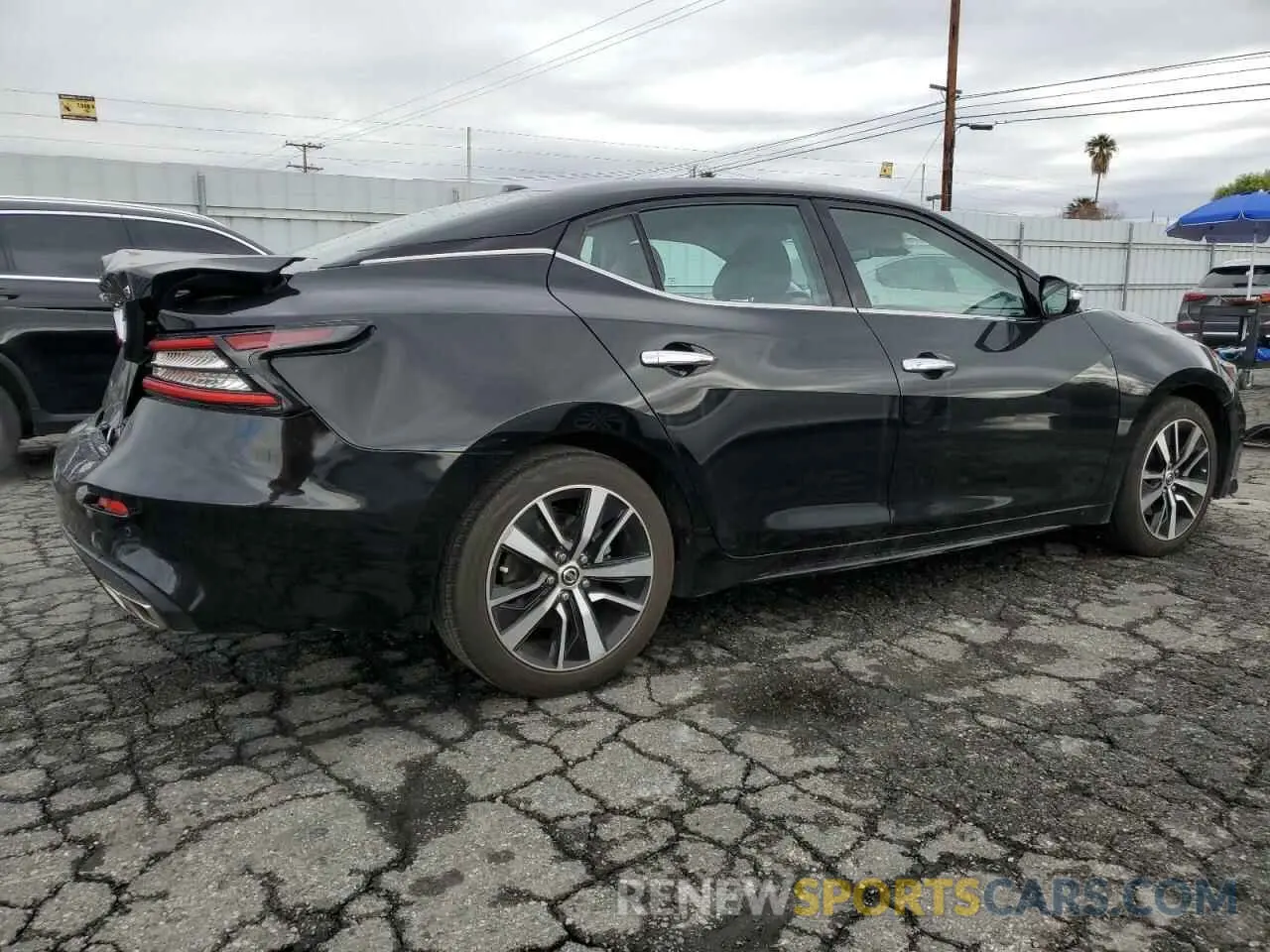3 Photograph of a damaged car 1N4AA6CV4MC513807 NISSAN MAXIMA 2021