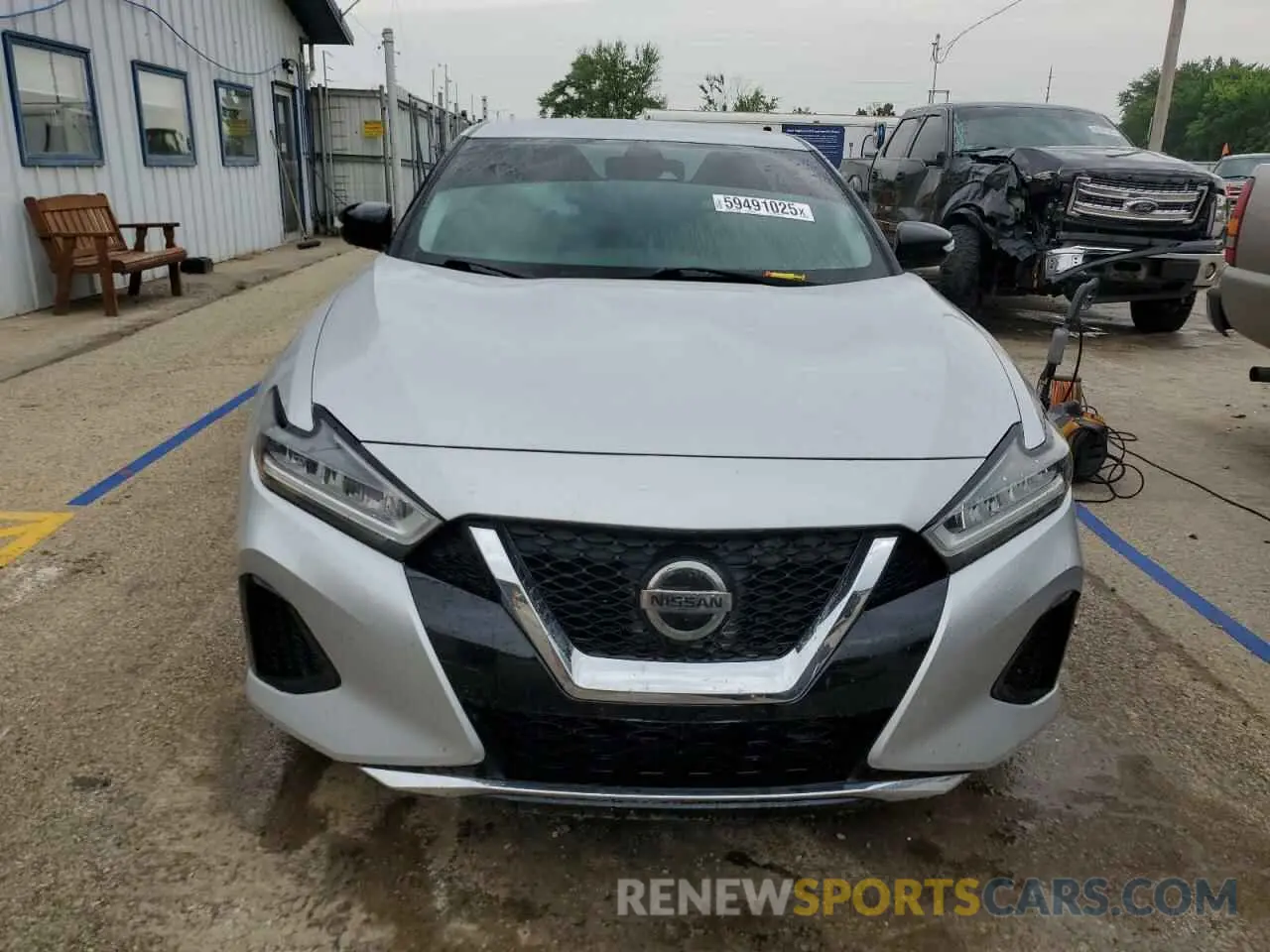 5 Photograph of a damaged car 1N4AA6CV6MC513775 NISSAN MAXIMA 2021