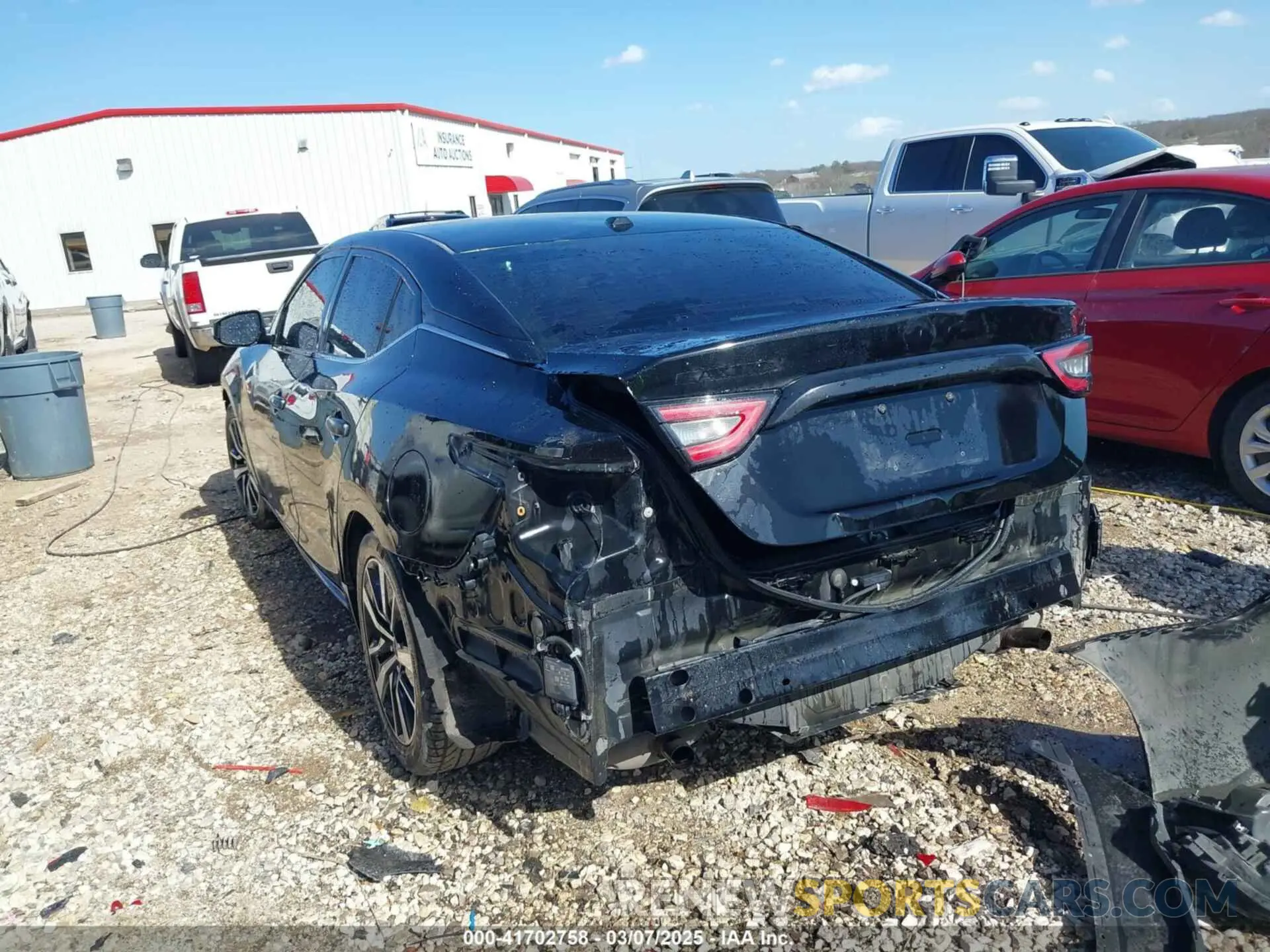 3 Photograph of a damaged car 1N4AA6CV9MC506223 NISSAN MAXIMA 2021