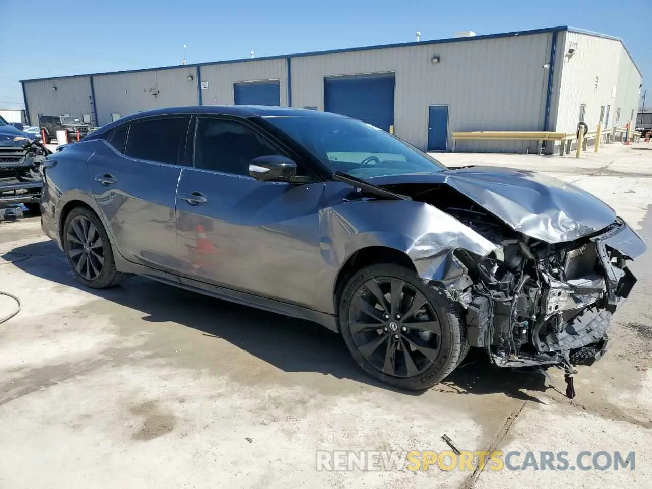 4 Photograph of a damaged car 1N4AA6EV1MC506309 NISSAN MAXIMA 2021