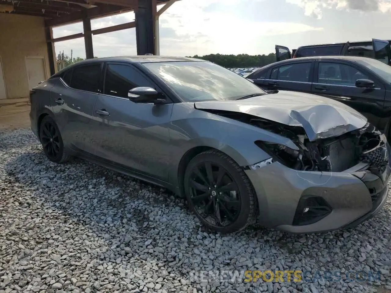 4 Photograph of a damaged car 1N4AA6EV2MC511602 NISSAN MAXIMA 2021