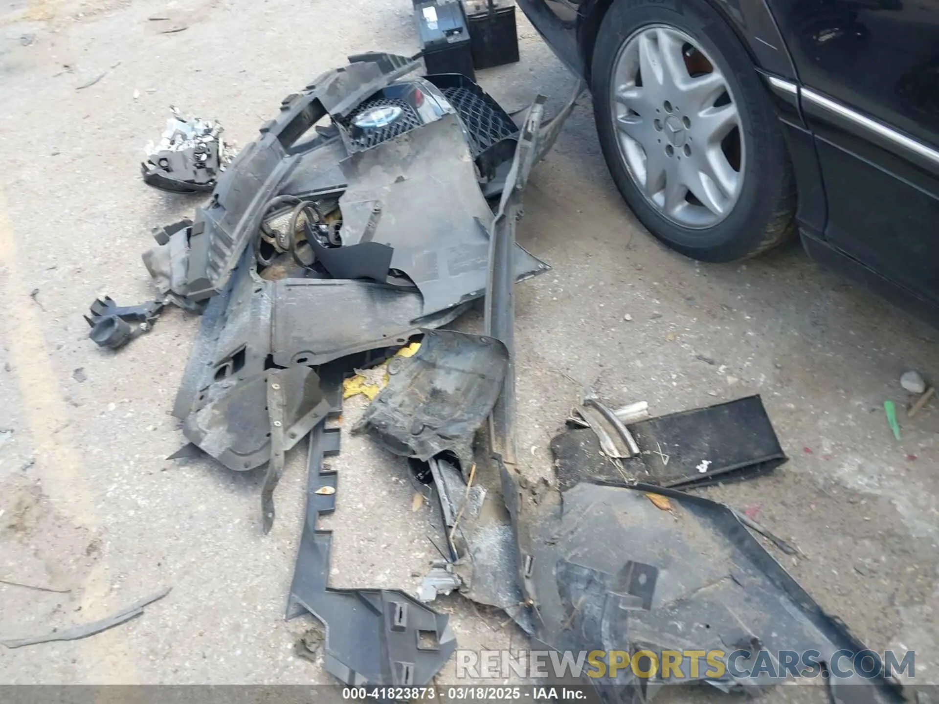 11 Photograph of a damaged car 1N4AA6EV8MC512558 NISSAN MAXIMA 2021
