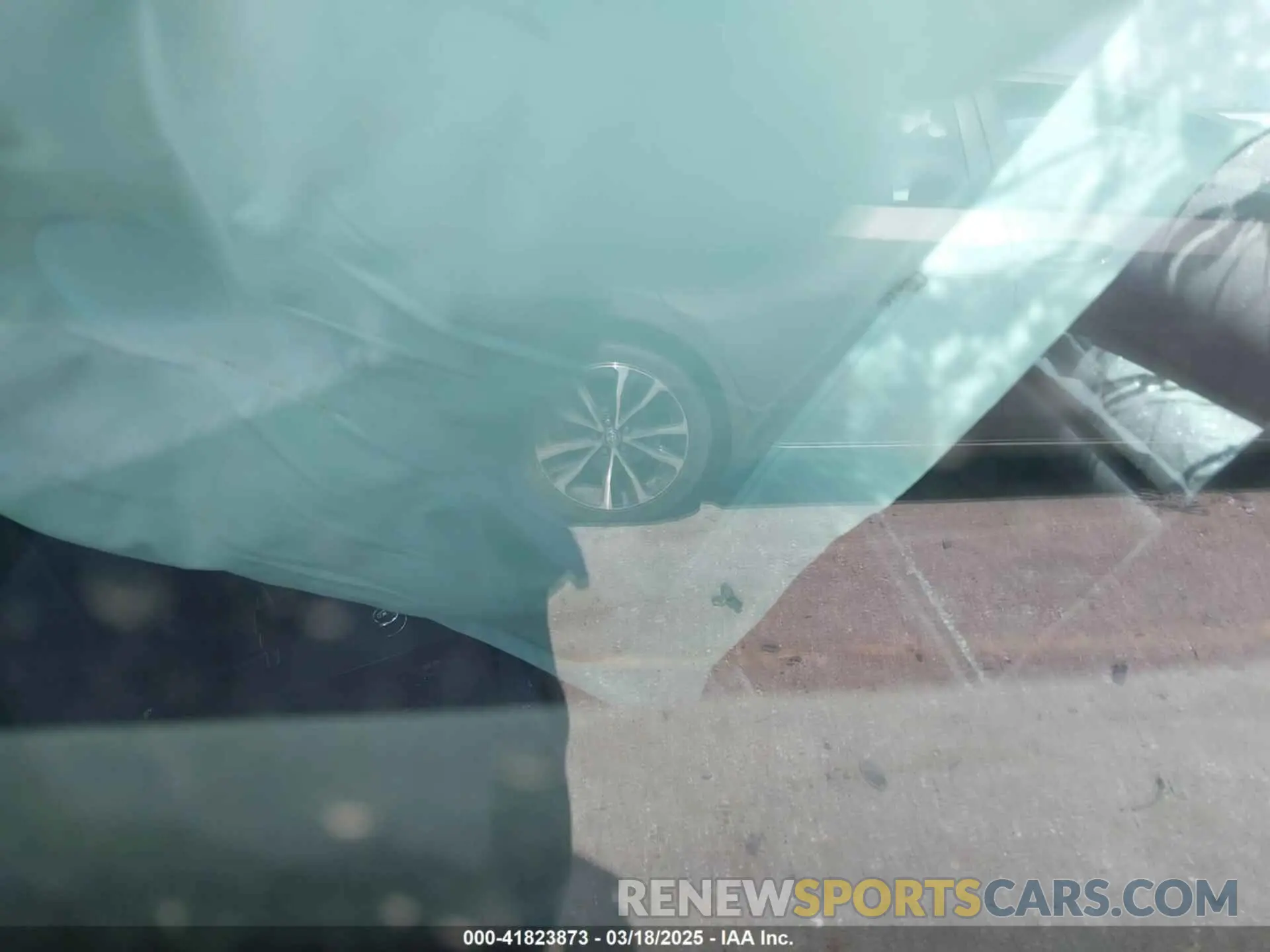 5 Photograph of a damaged car 1N4AA6EV8MC512558 NISSAN MAXIMA 2021