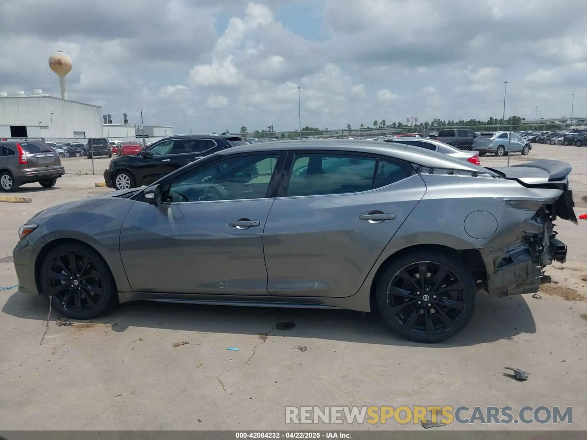 15 Photograph of a damaged car 1N4AA6EVXMC514926 NISSAN MAXIMA 2021