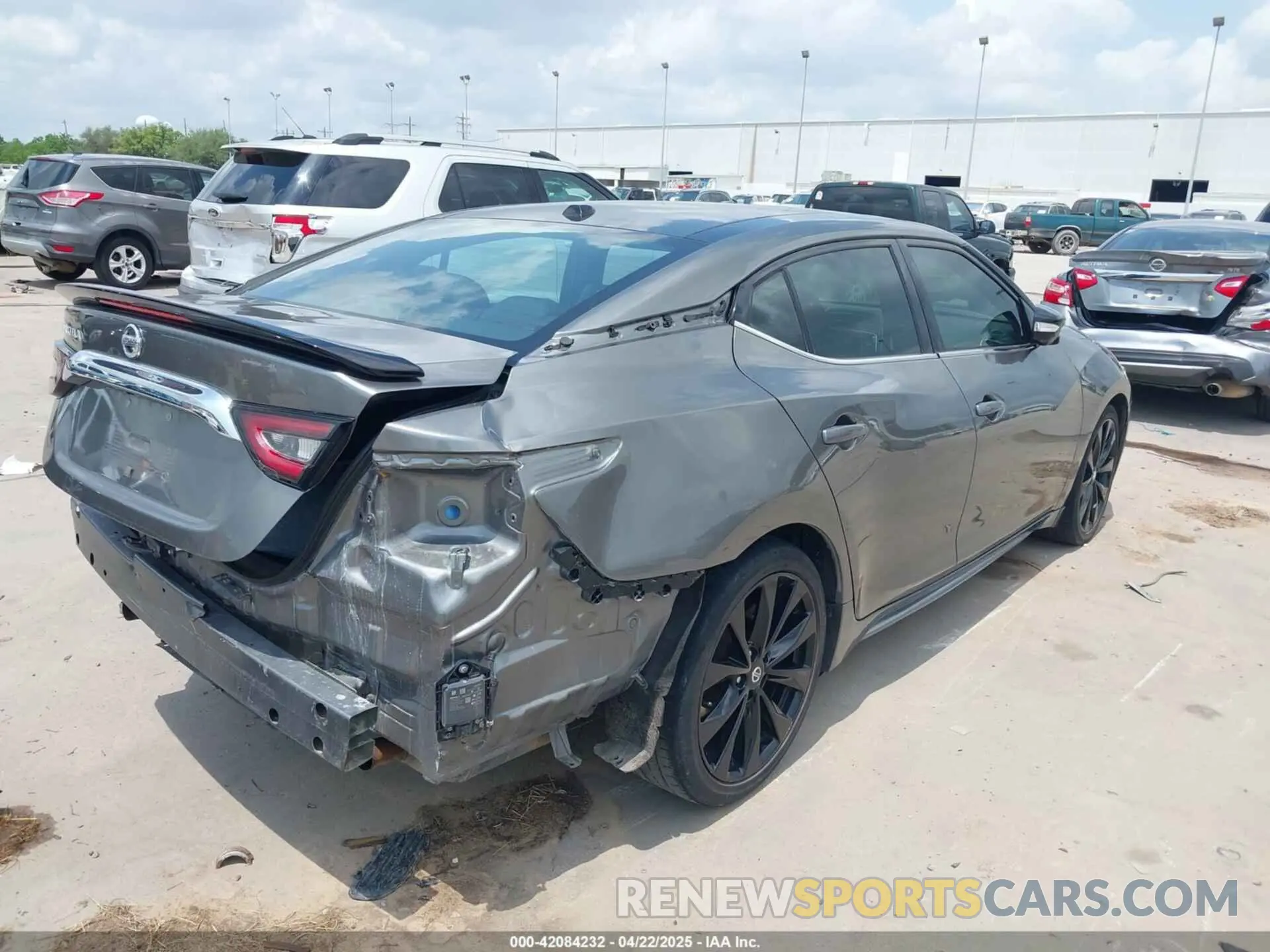4 Photograph of a damaged car 1N4AA6EVXMC514926 NISSAN MAXIMA 2021