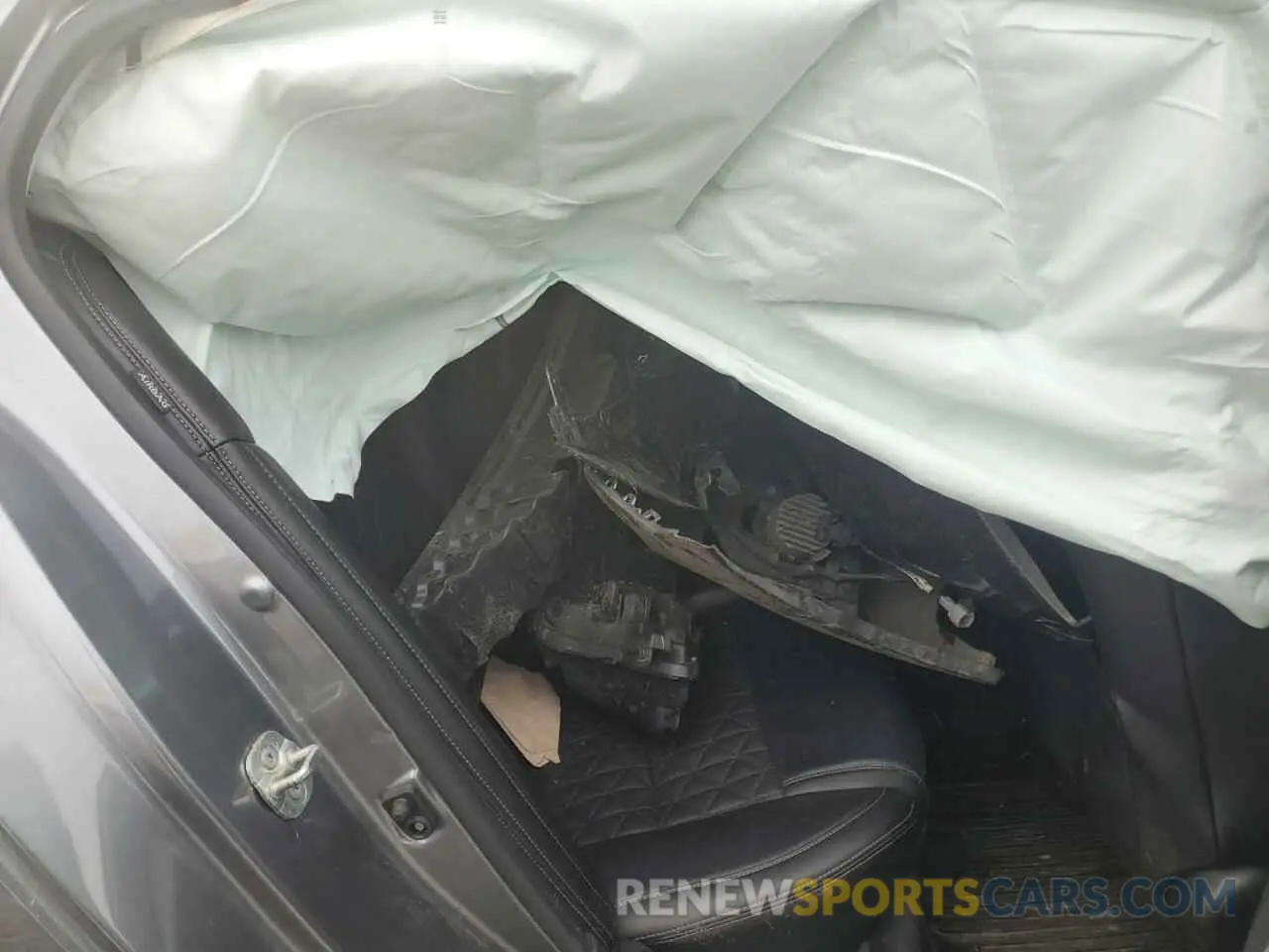 10 Photograph of a damaged car 1N4AA6FV3MC511784 NISSAN MAXIMA 2021