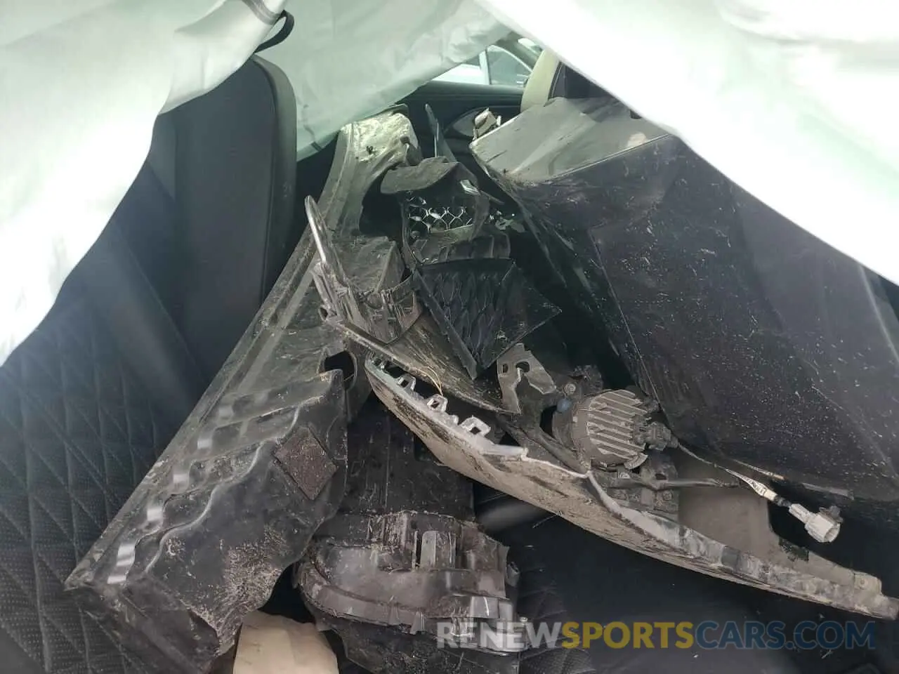 12 Photograph of a damaged car 1N4AA6FV3MC511784 NISSAN MAXIMA 2021