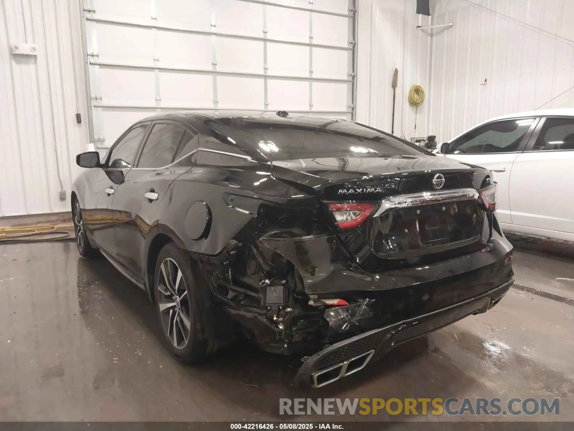 6 Photograph of a damaged car 1N4AA6CV1NC508503 NISSAN MAXIMA 2022