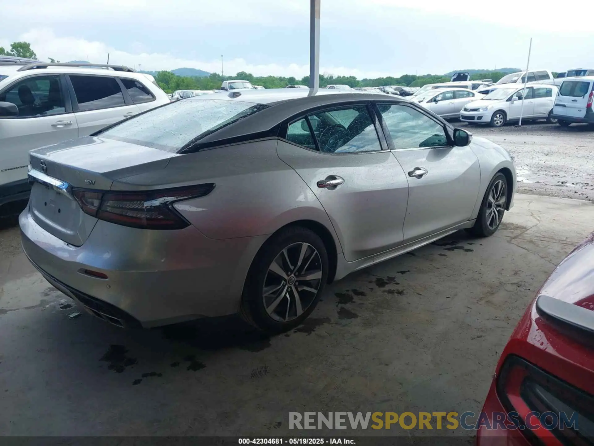 4 Photograph of a damaged car 1N4AA6CV2NC504895 NISSAN MAXIMA 2022
