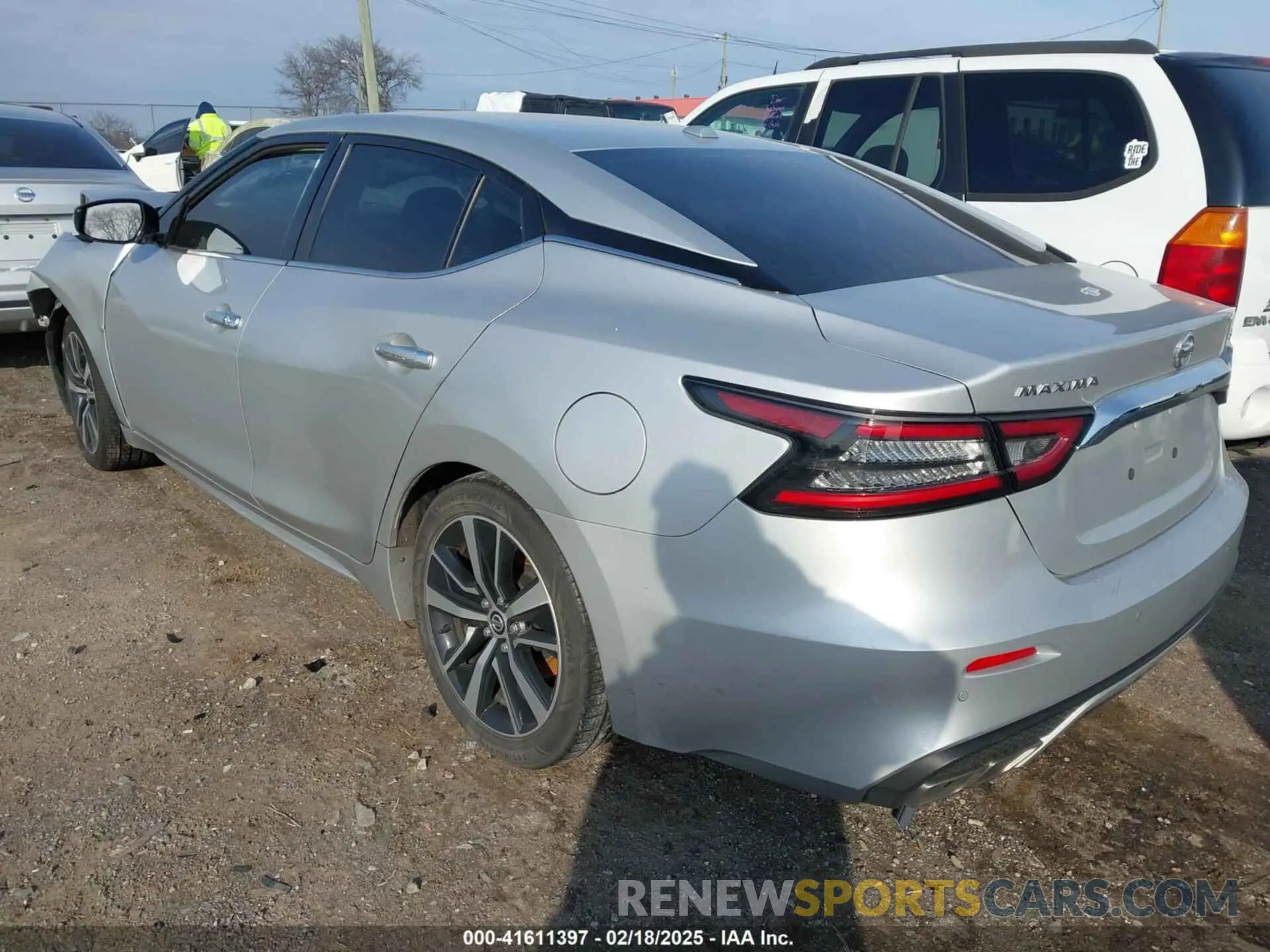 3 Photograph of a damaged car 1N4AA6CV3NC503366 NISSAN MAXIMA 2022