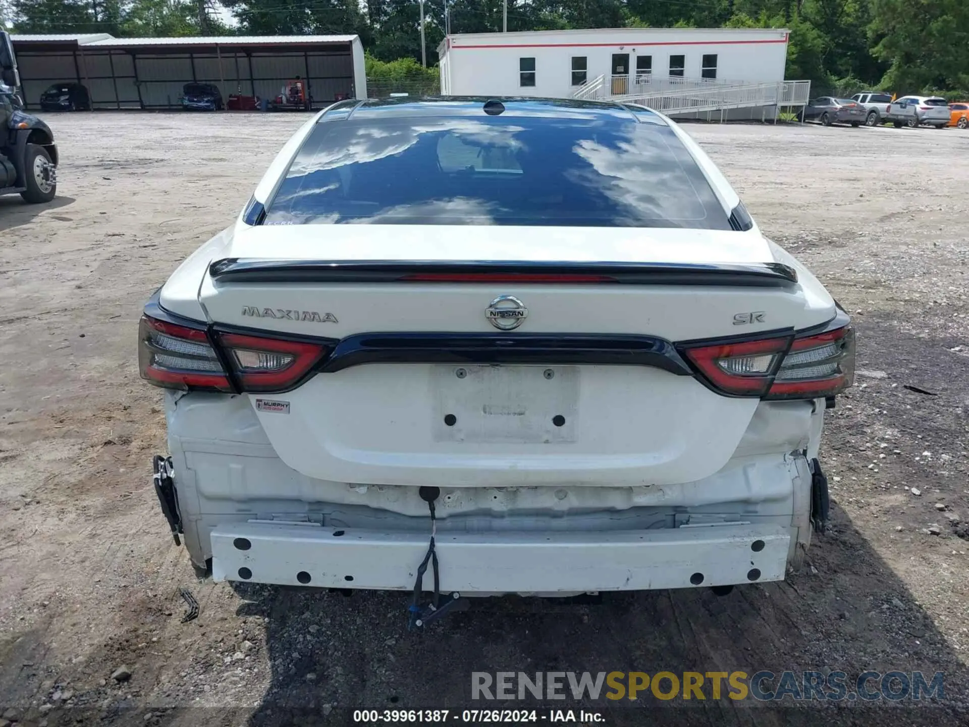 17 Photograph of a damaged car 1N4AA6EV2NC508135 NISSAN MAXIMA 2022