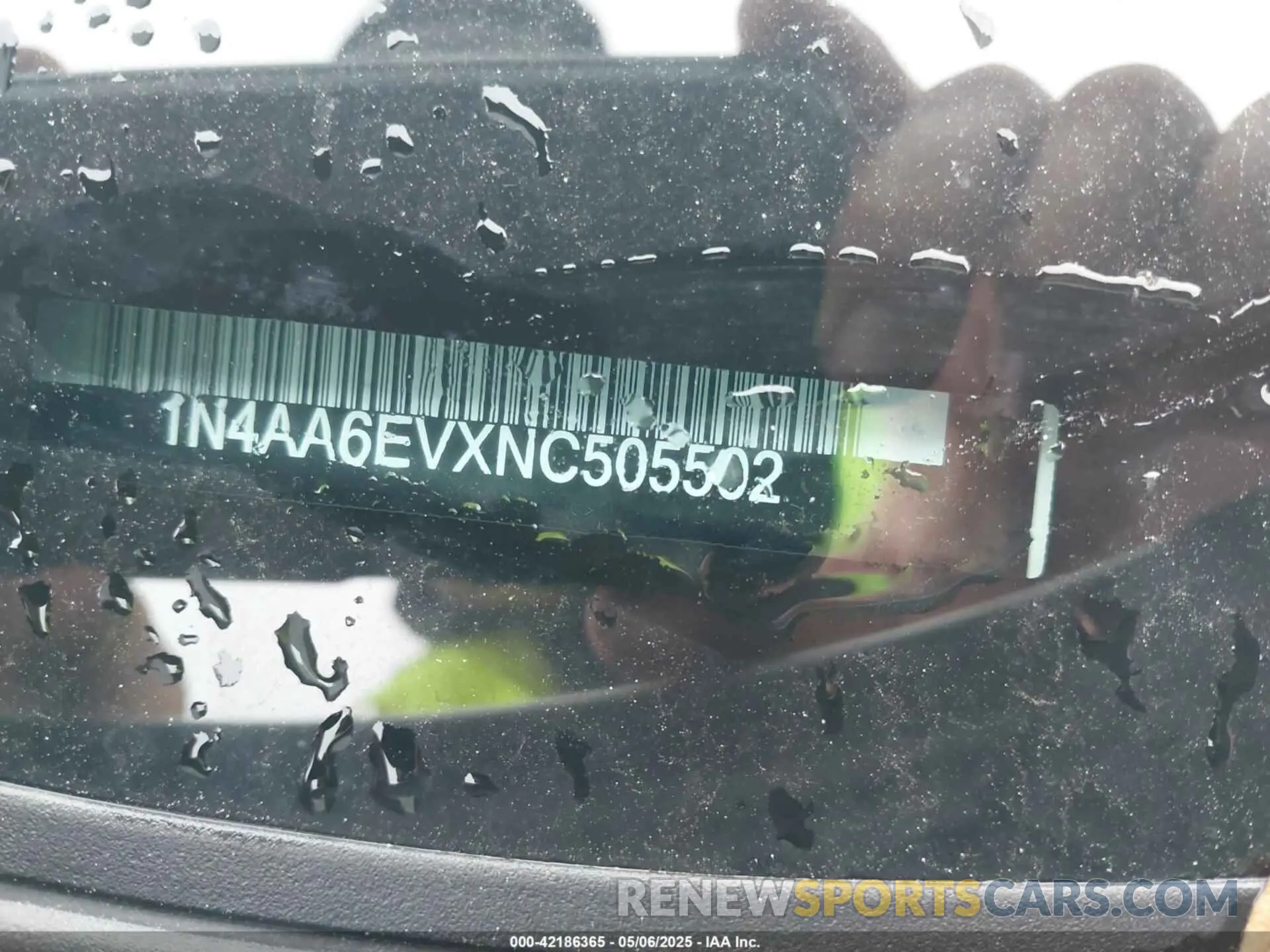 9 Photograph of a damaged car 1N4AA6EVXNC505502 NISSAN MAXIMA 2022