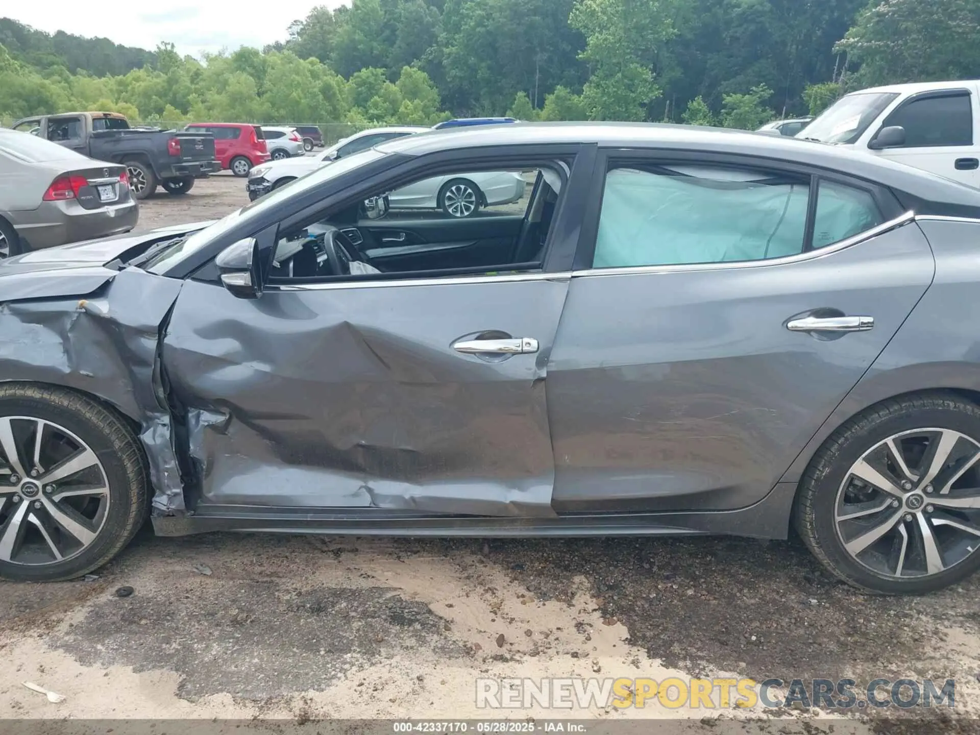 14 Photograph of a damaged car 1N4AA6CV0PC510472 NISSAN MAXIMA 2023