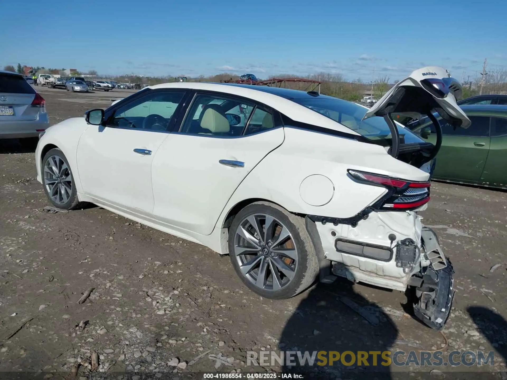 3 Photograph of a damaged car 1N4AA6FV0PC513268 NISSAN MAXIMA 2023