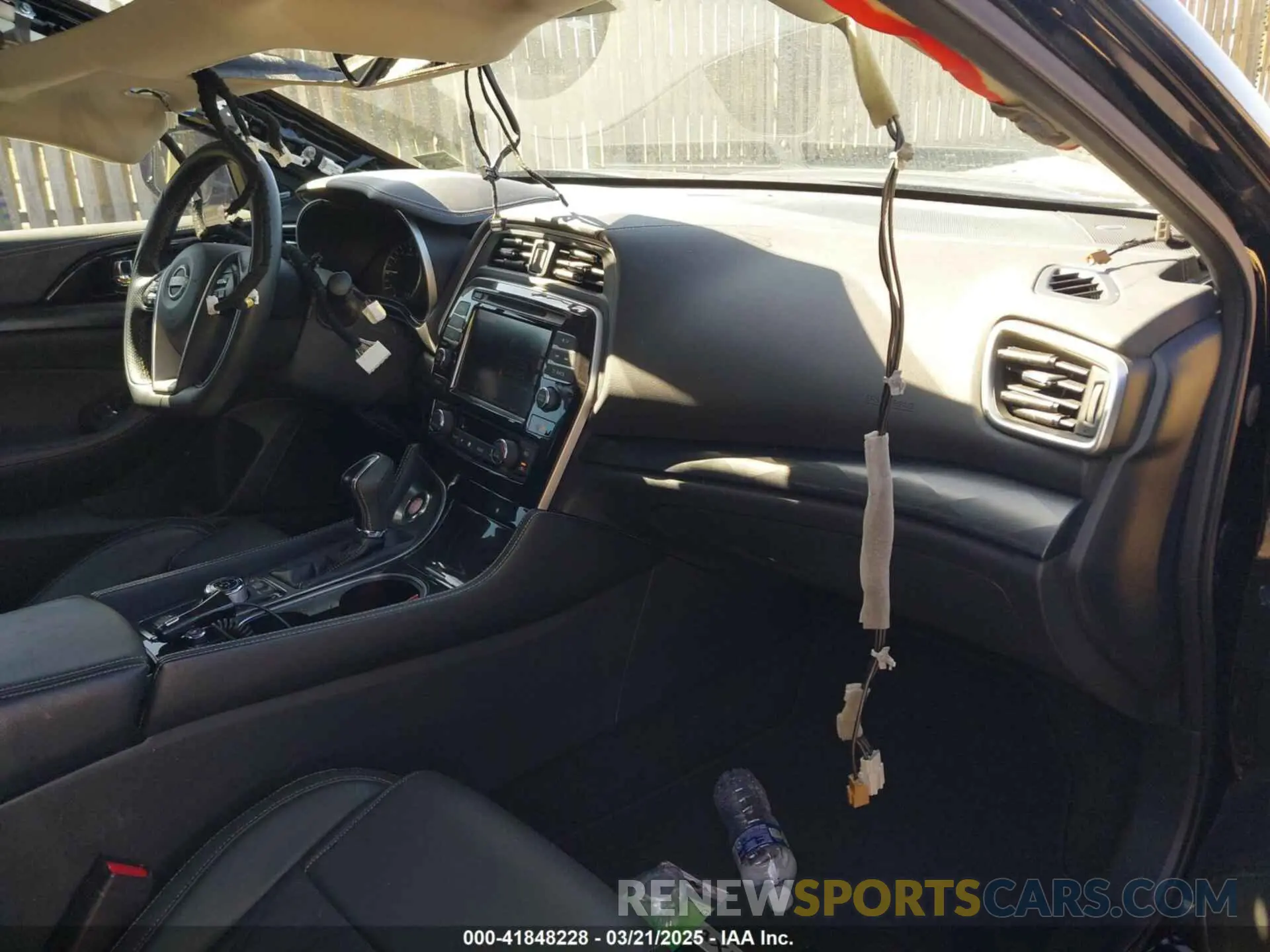 5 Photograph of a damaged car 1N4AA6FV4PC504993 NISSAN MAXIMA 2023