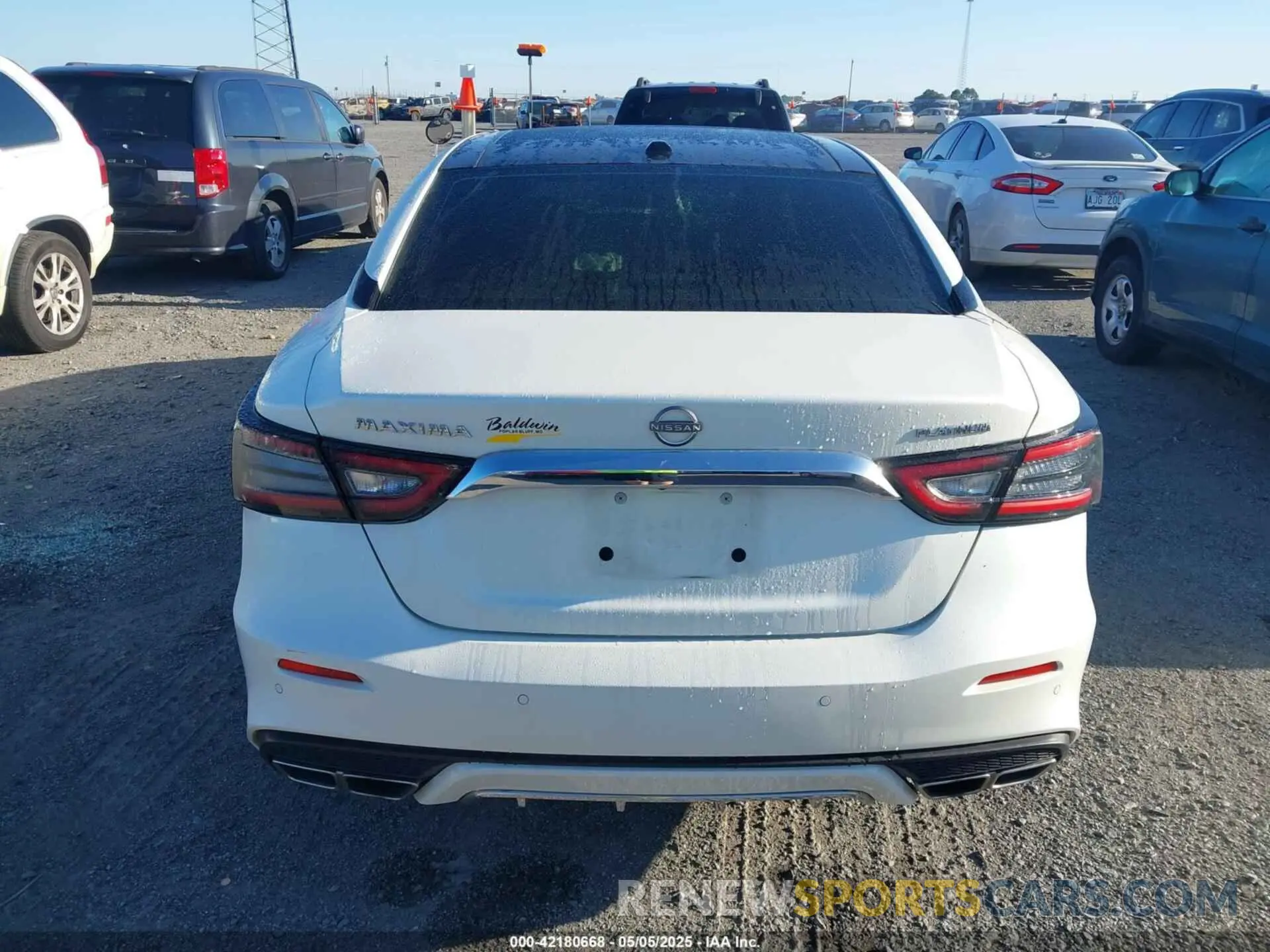 16 Photograph of a damaged car 1N4AA6FV5PC507501 NISSAN MAXIMA 2023