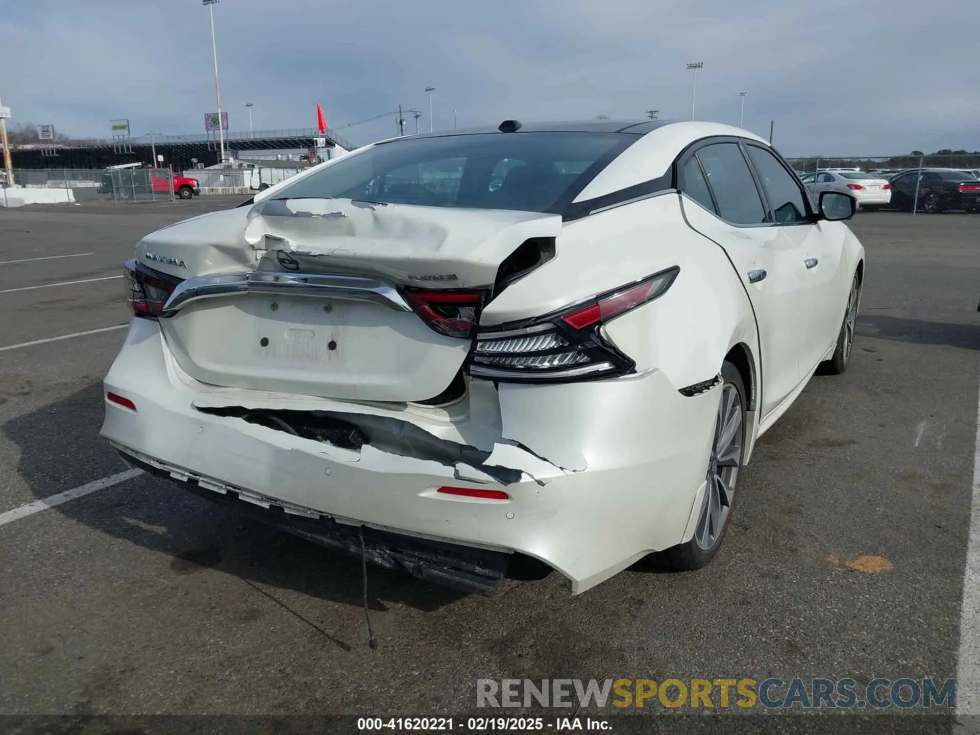 4 Photograph of a damaged car 1N4AA6FV8PC504740 NISSAN MAXIMA 2023